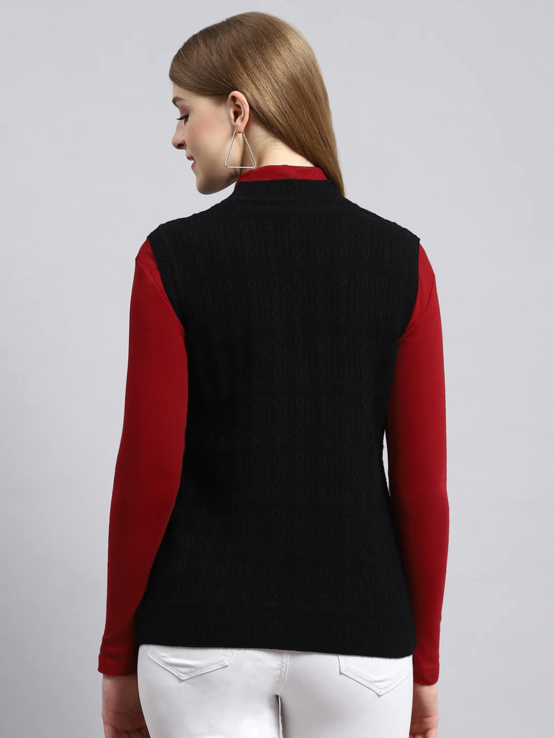 Women Black Self Cardigan - Image 4
