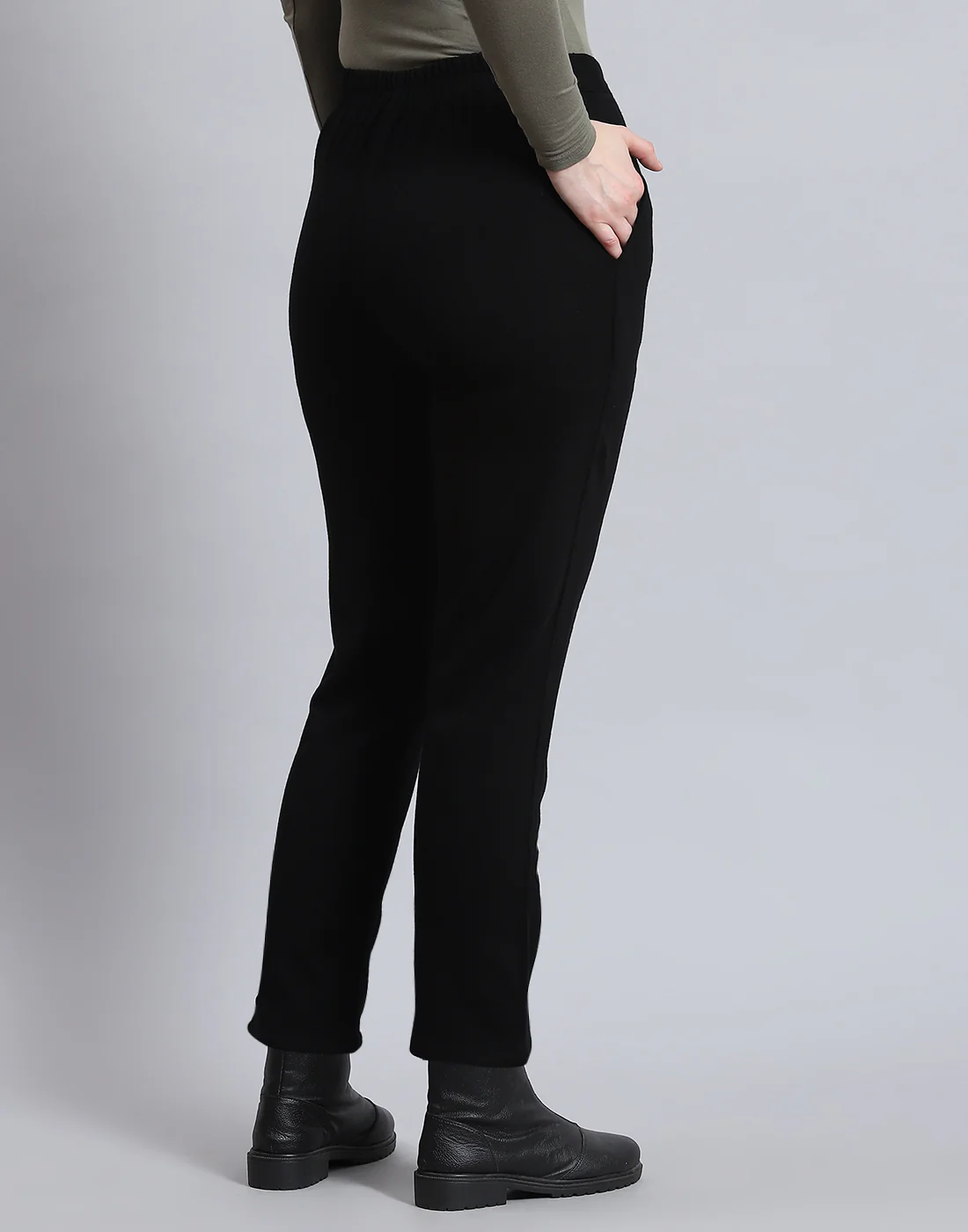 Women Black Self Design Regular Fit Winter Lower - Image 6