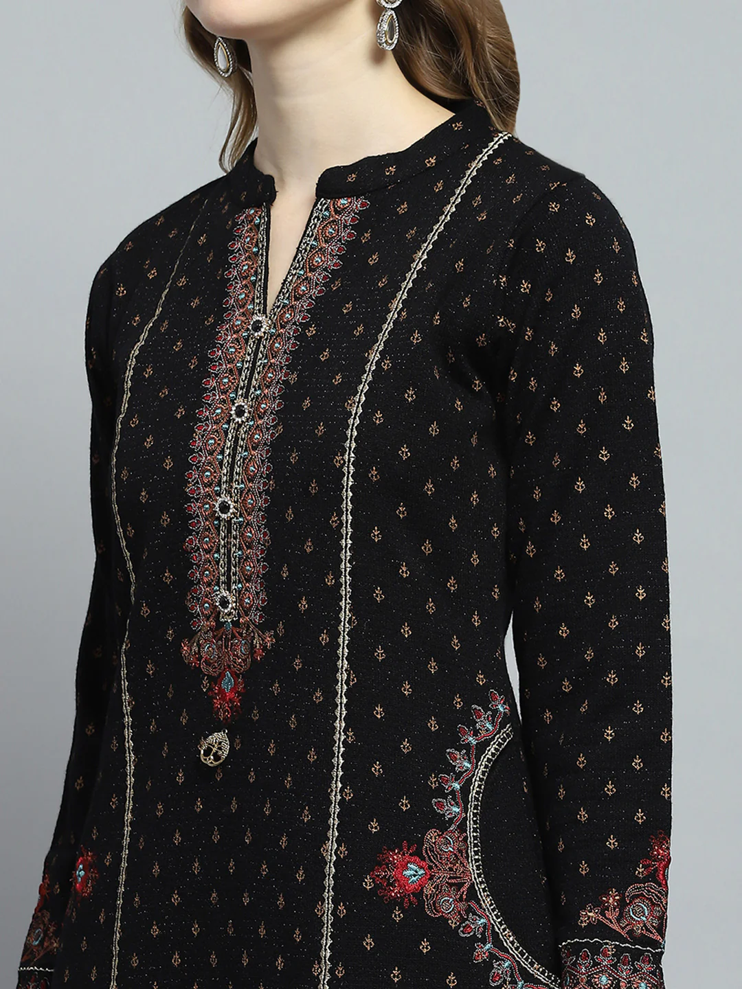 Women Black Self Design Round Neck Full Sleeve Kurti Set for Winter - Image 6