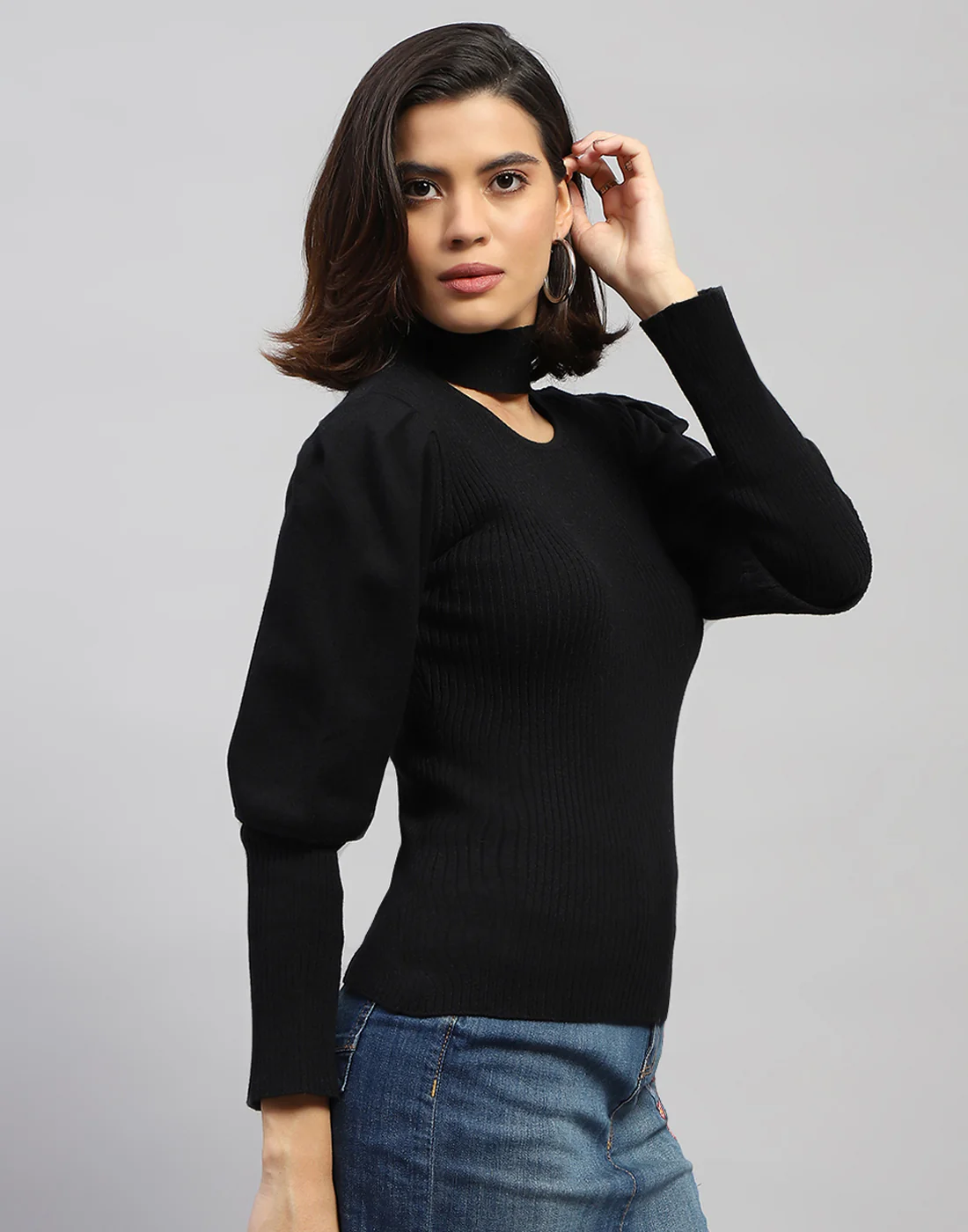 Women Black Self Design Round Neck Full Sleeve Sceavy - Image 5