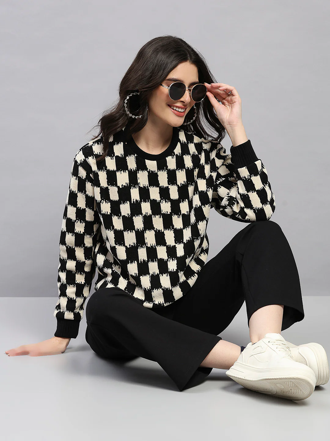 Women Black Self Design Round Neck Full Sleeve Sweatshirt - Image 2