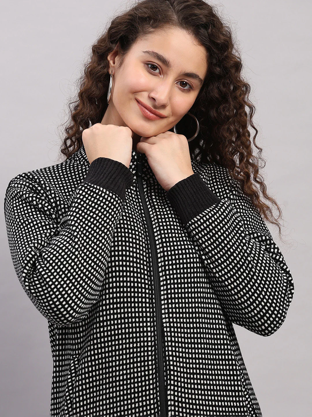 Women Black Self Design Round Neck Full Sleeve Sweatshirt - Image 6