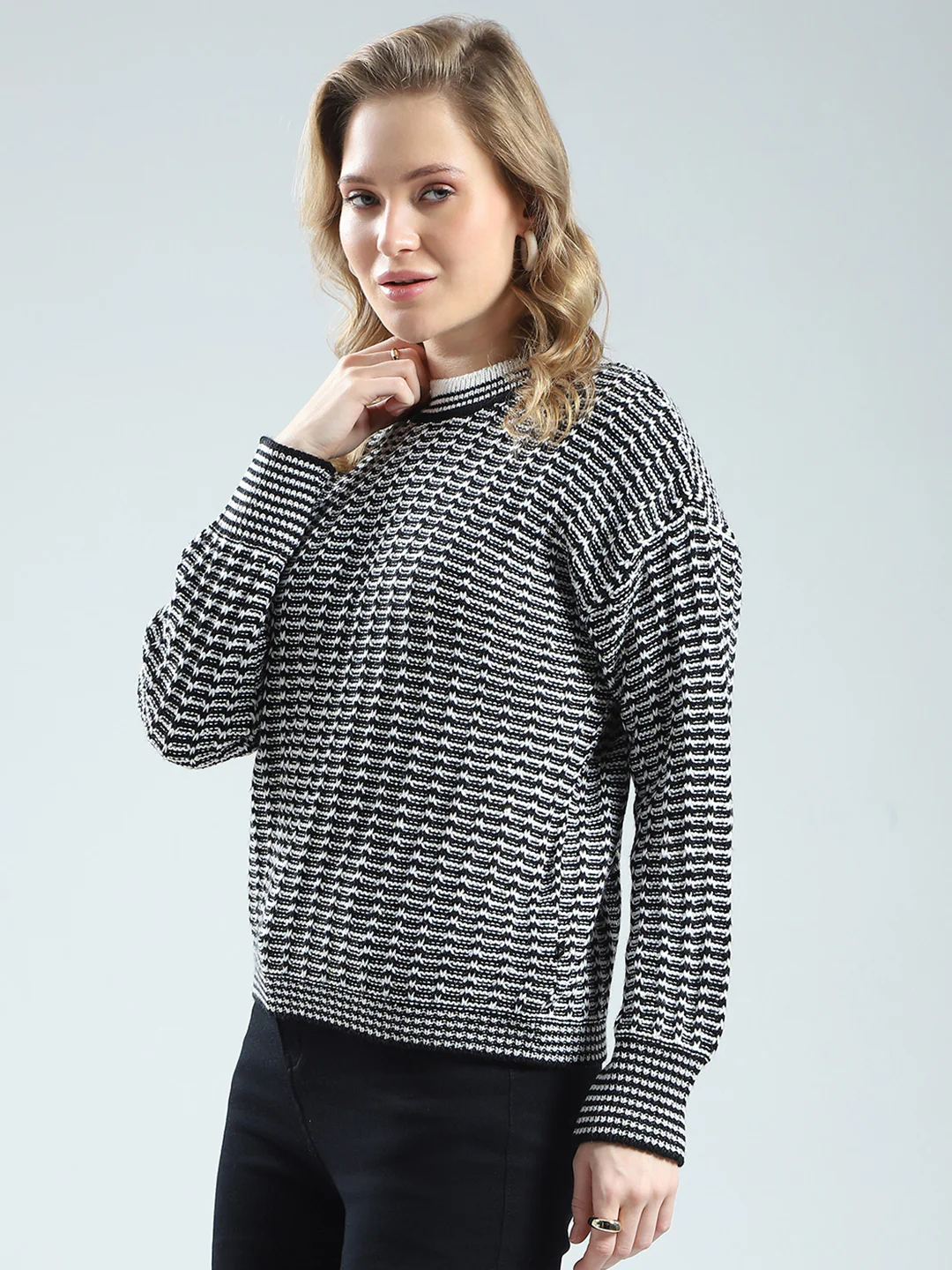 Women Black Self Design Round Neck Full Sleeve Winter Top - Image 3