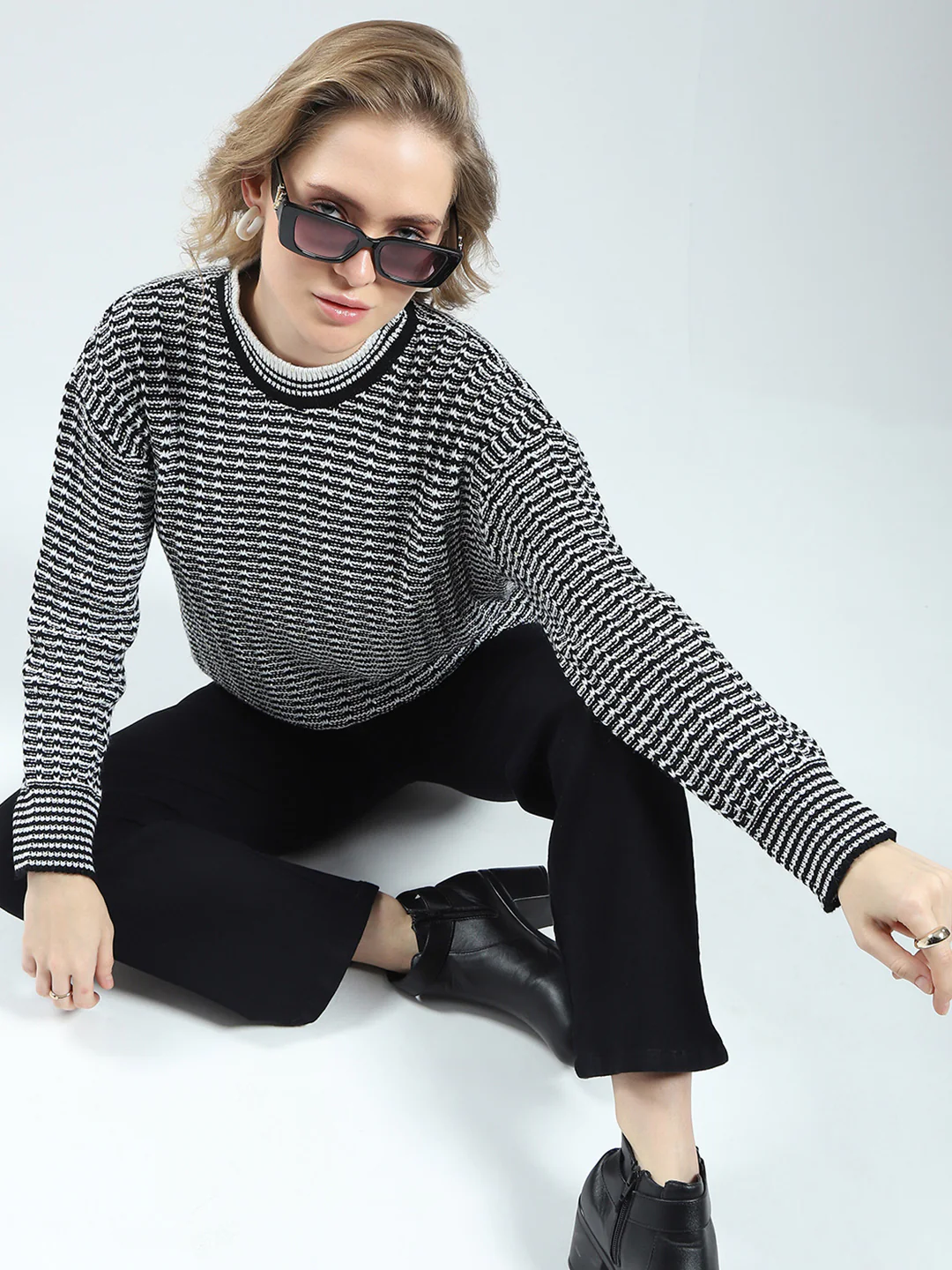 Women Black Self Design Round Neck Full Sleeve Winter Top - Image 6