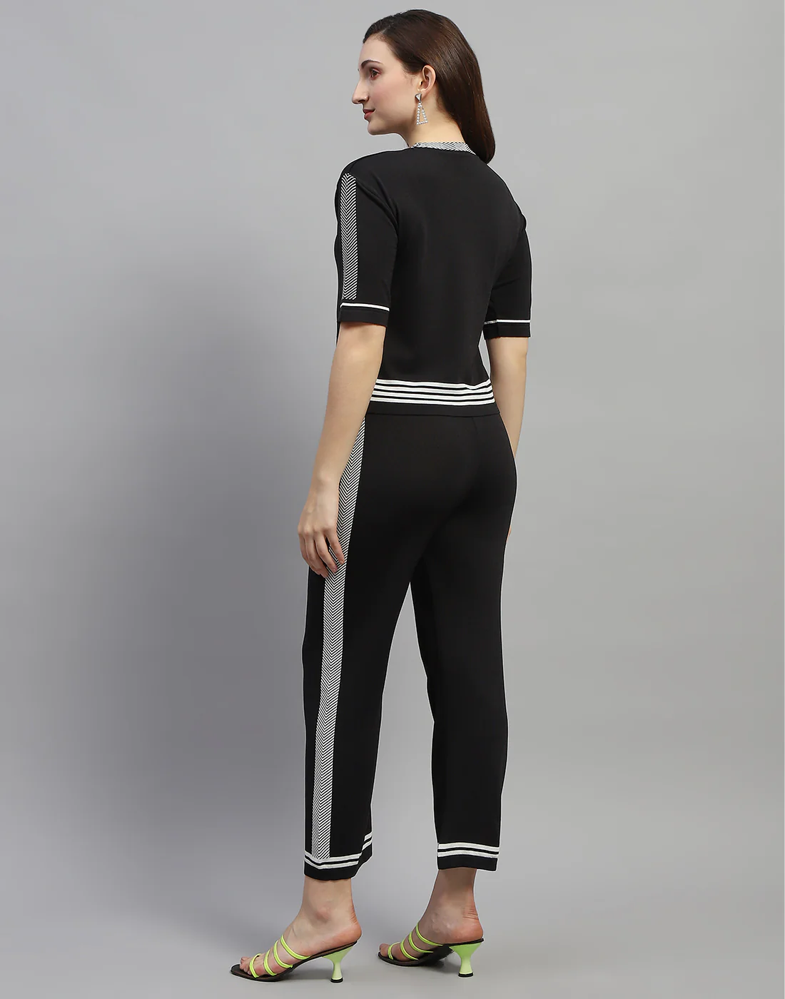 Women Black Self Design Round Neck Half Sleeve Cords Set - Image 6