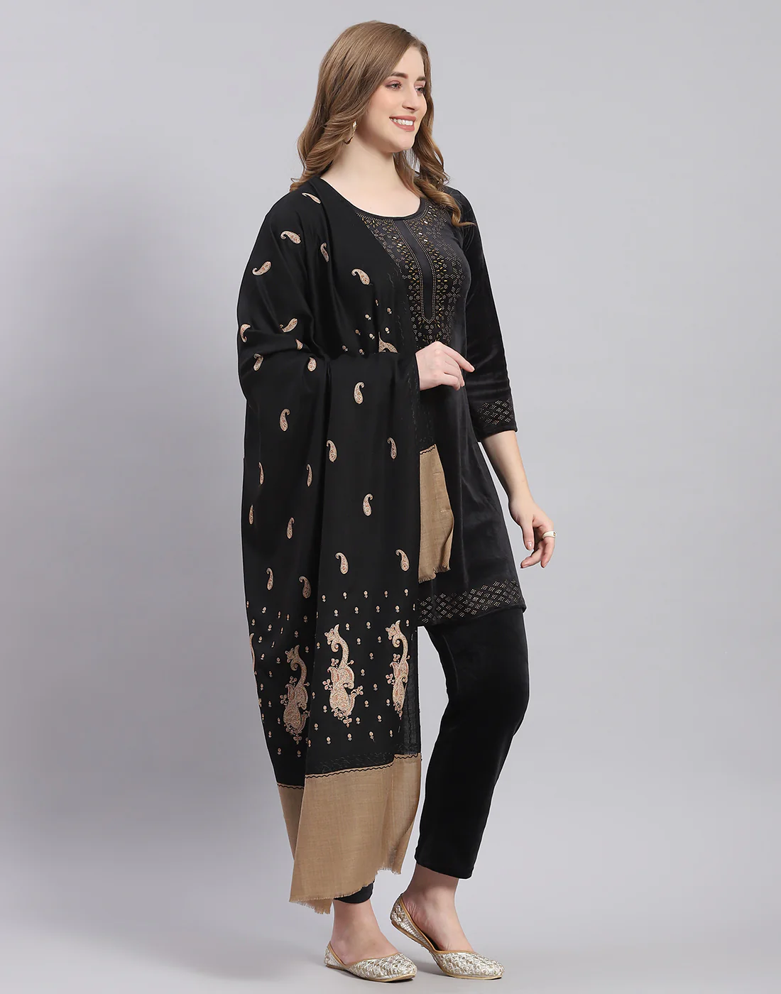 Women Black Self Design Shawl - Image 5