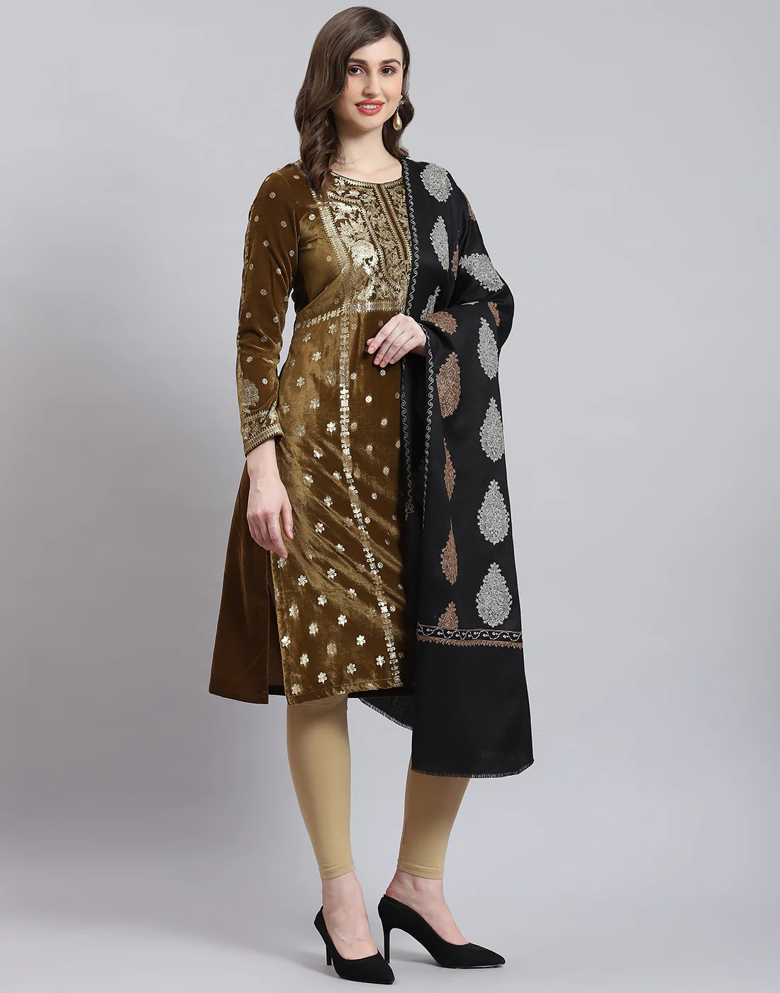 Women Black Self Design Shawl - Image 4