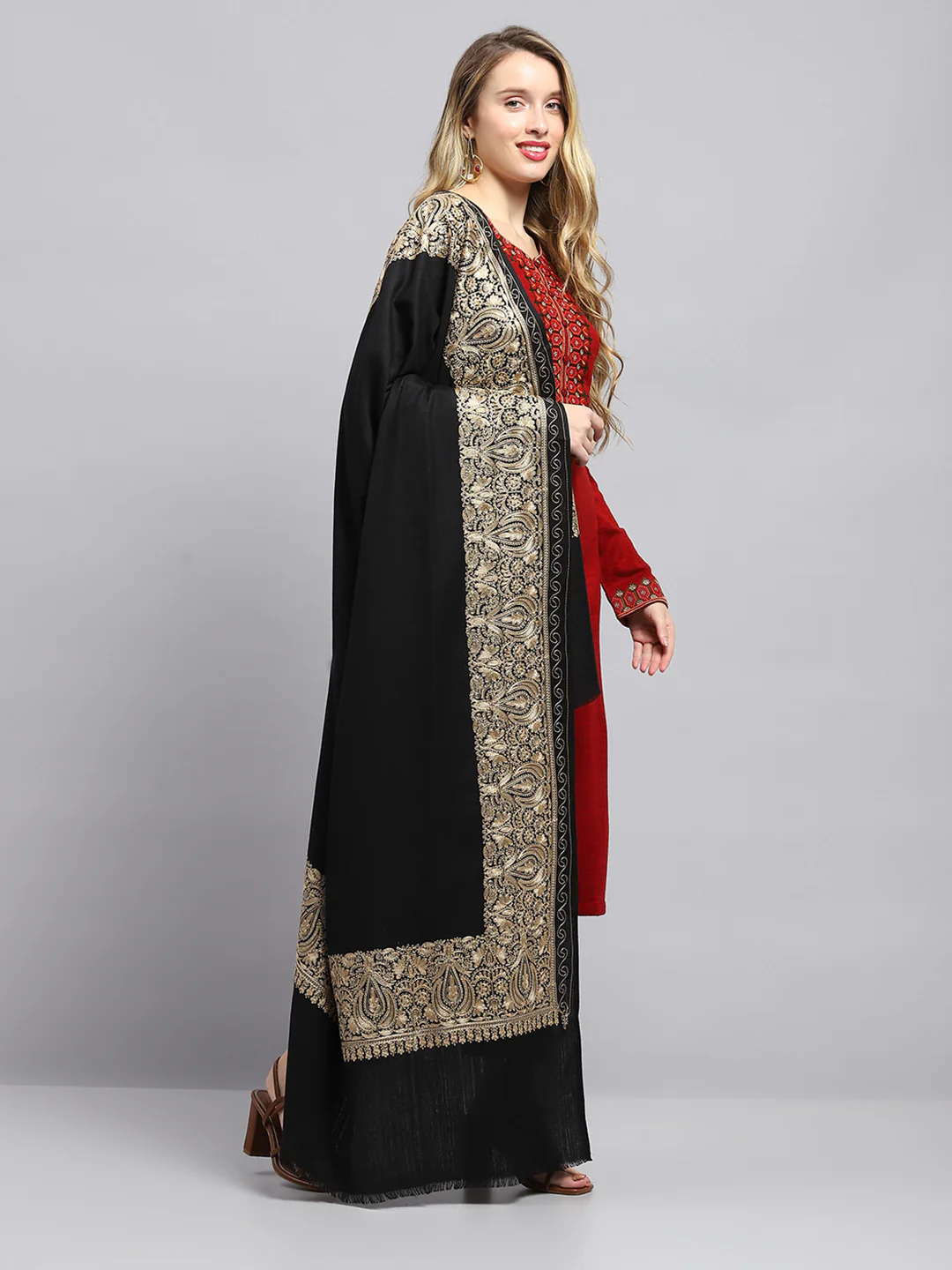 Women Black Self Design Shawl - Image 4