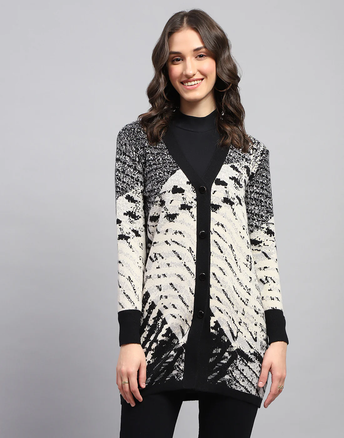 Women Black Self Design V Neck Full Sleeve Cardigan - Image 3