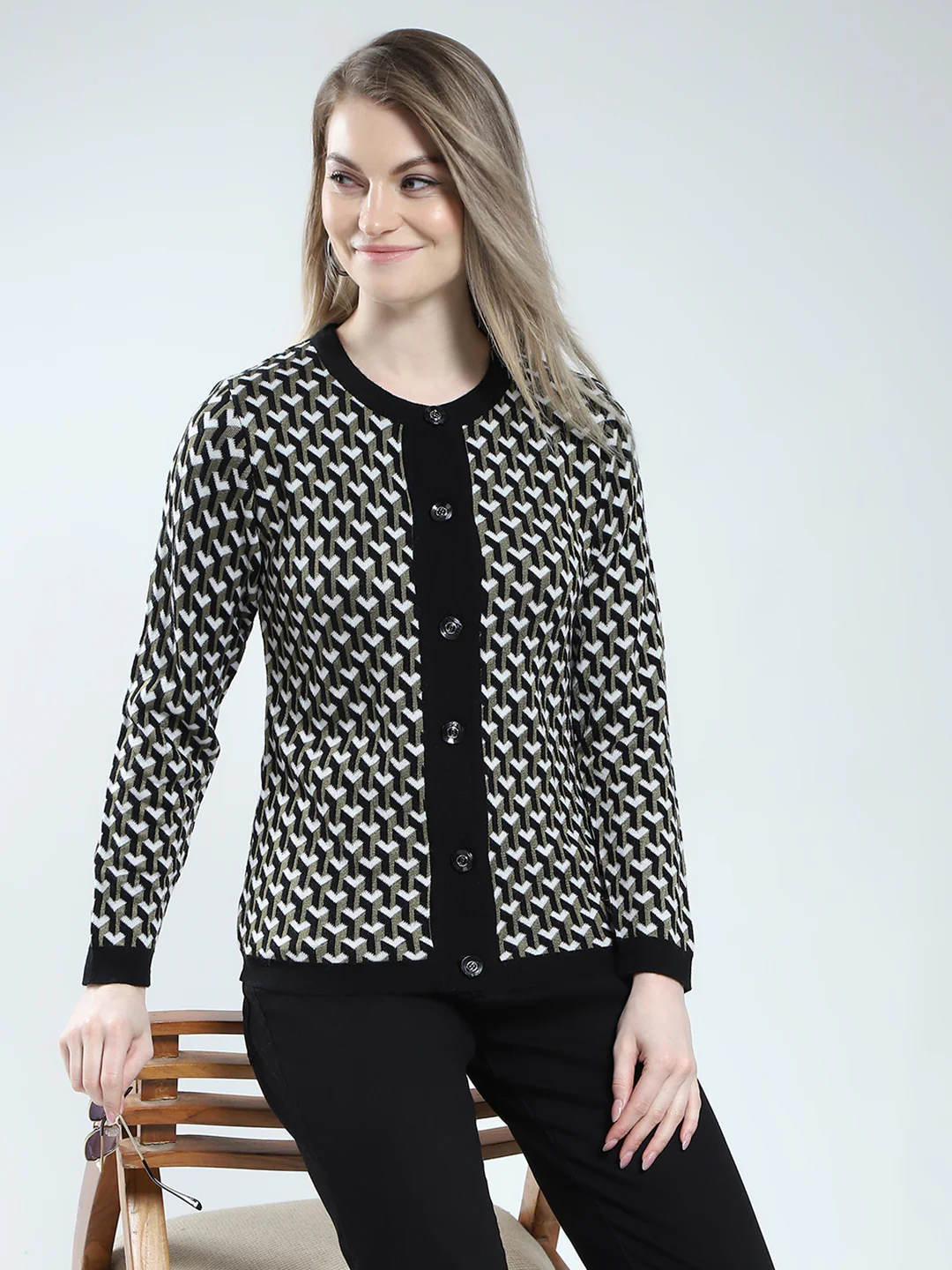 Women Black Self Design Round Neck Full Sleeve Cardigan - Image 6