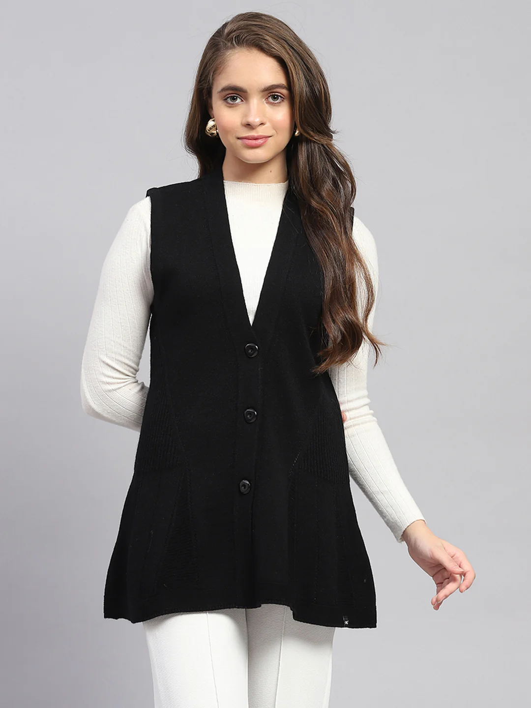 Women Black Self Design V Neck Sleeveless Cardigan