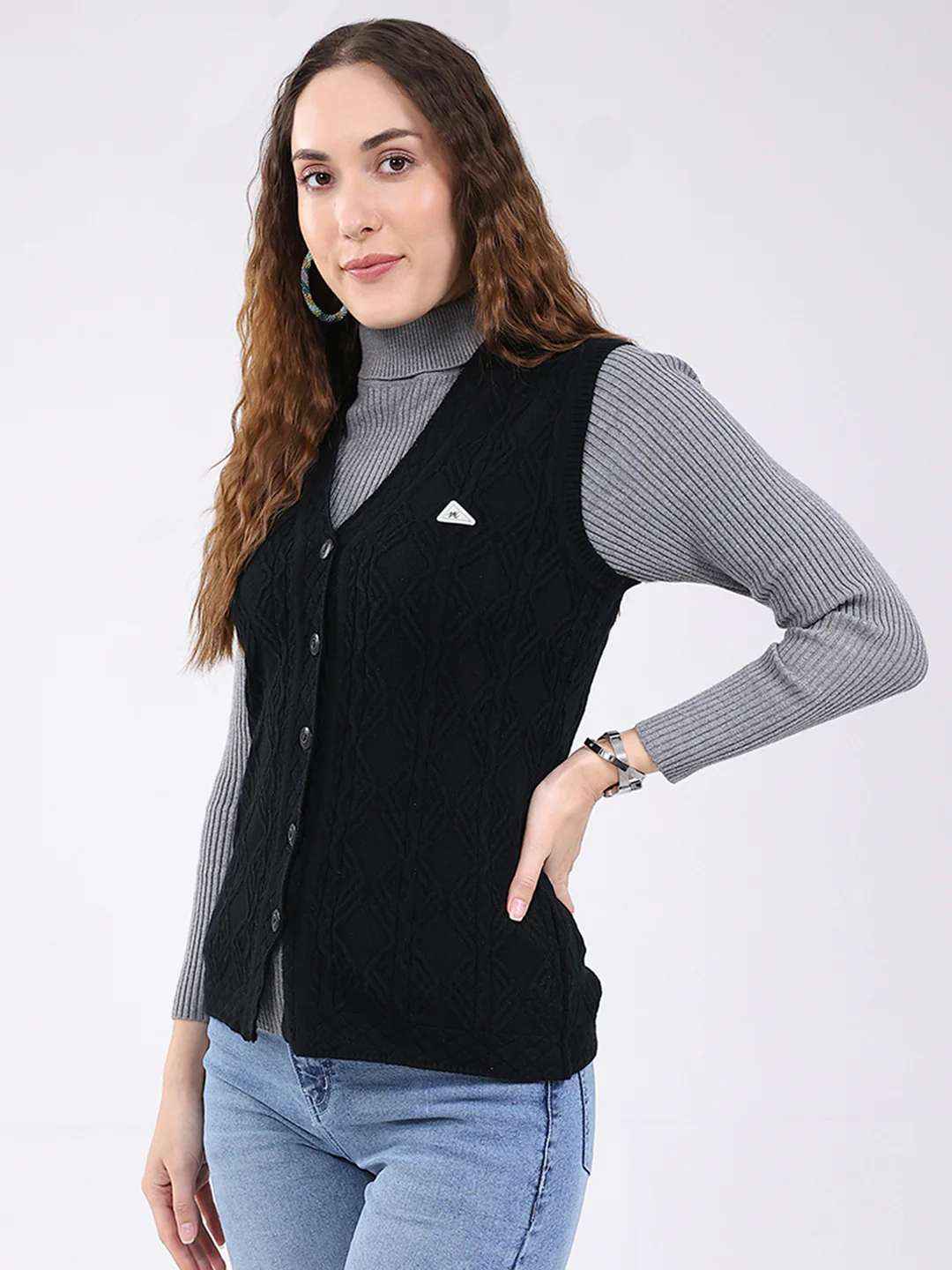 Women Black Self Design V Neck Sleeveless Cardigan - Image 3
