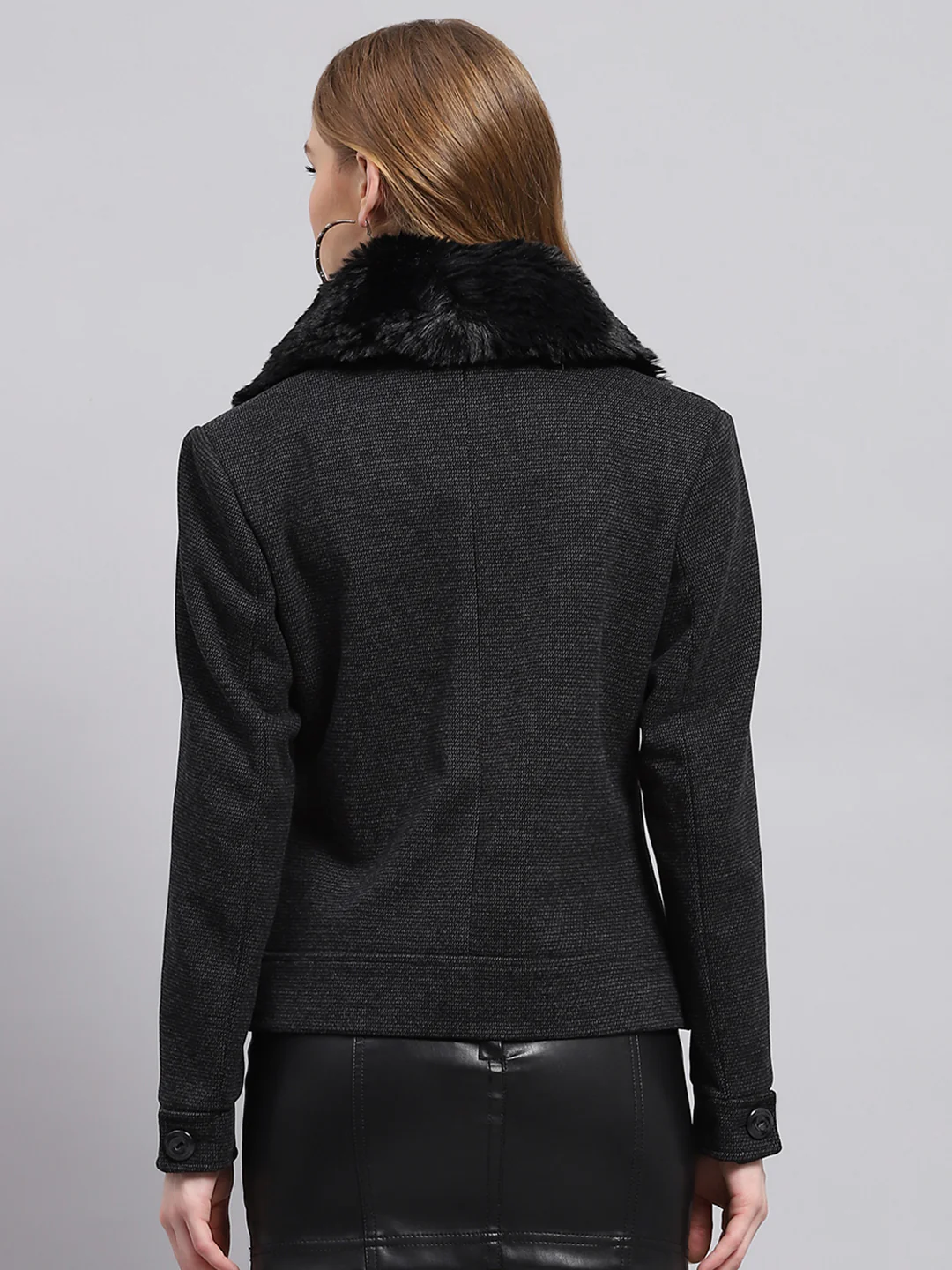 Women Black Solid Collar Full Sleeve Coat - Image 5