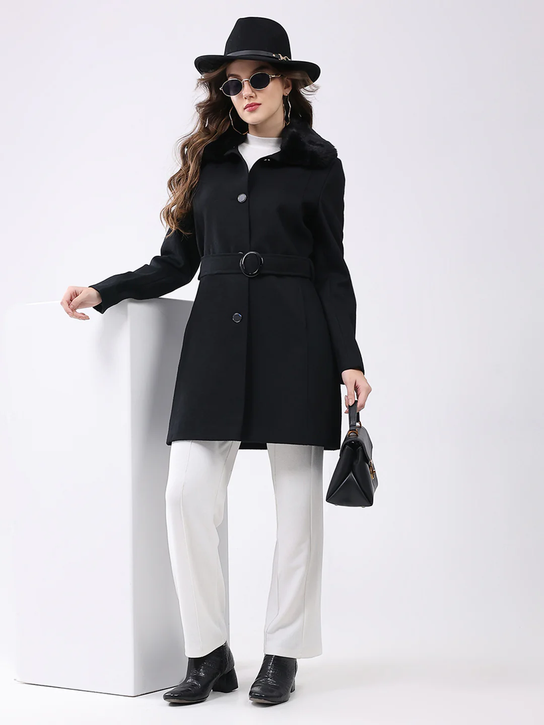 Women Black Solid Collar Full Sleeve Coat - Image 2