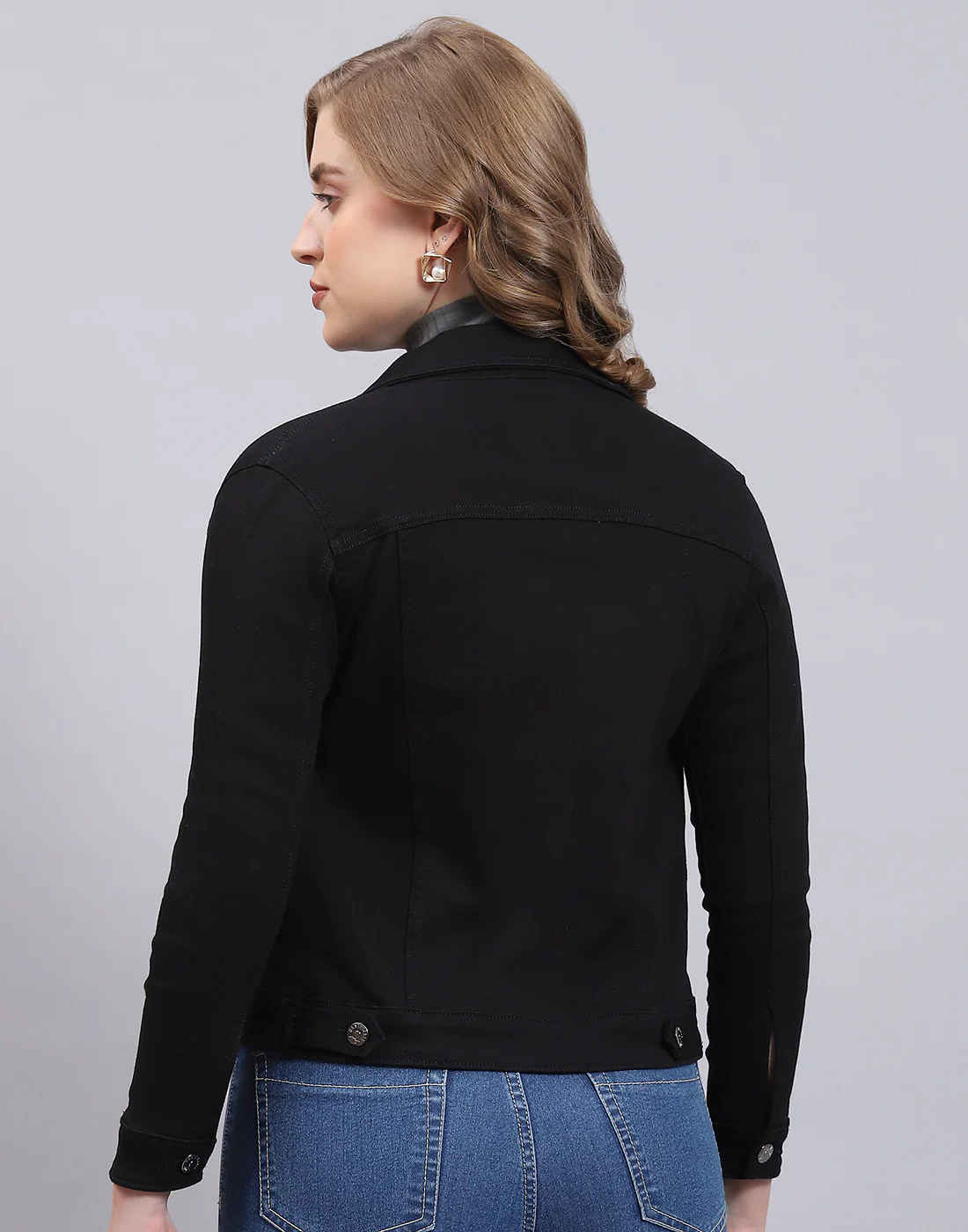 Women Black Solid Collar Full Sleeve Jacket - Image 6
