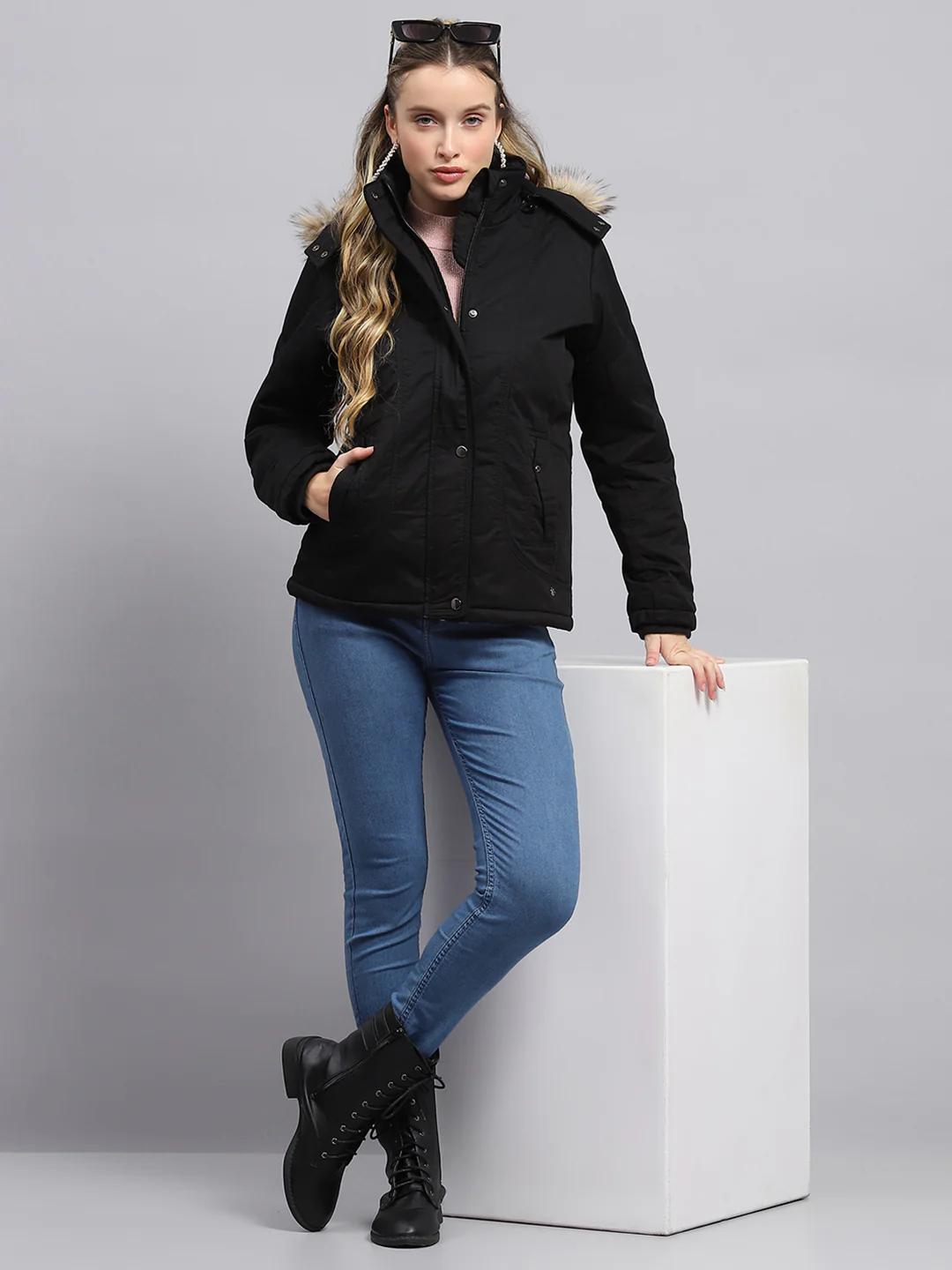 Women Black Solid Detachable Hood Full Sleeve Jacket - Image 2