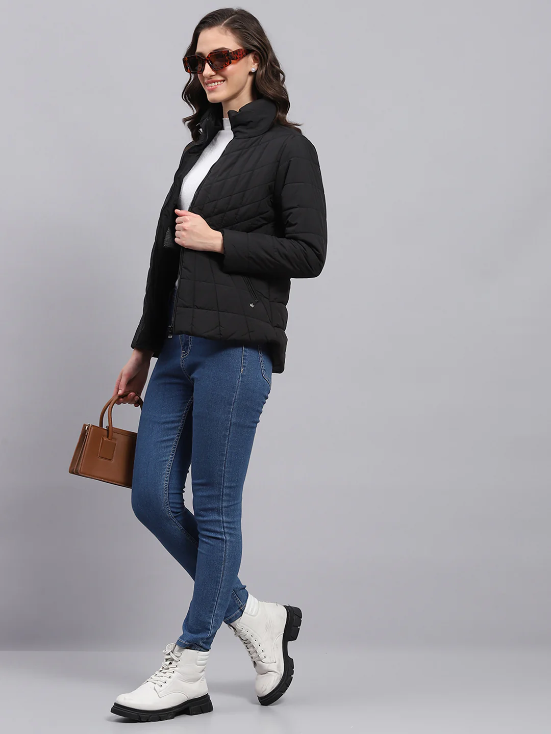 Women Black Solid High Neck Full Sleeve Heating Jacket - Image 2