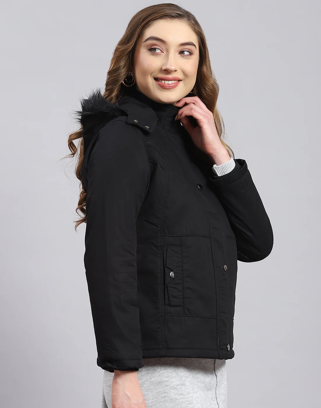 Women Black Solid Hooded Full Sleeve Jacket - Image 4