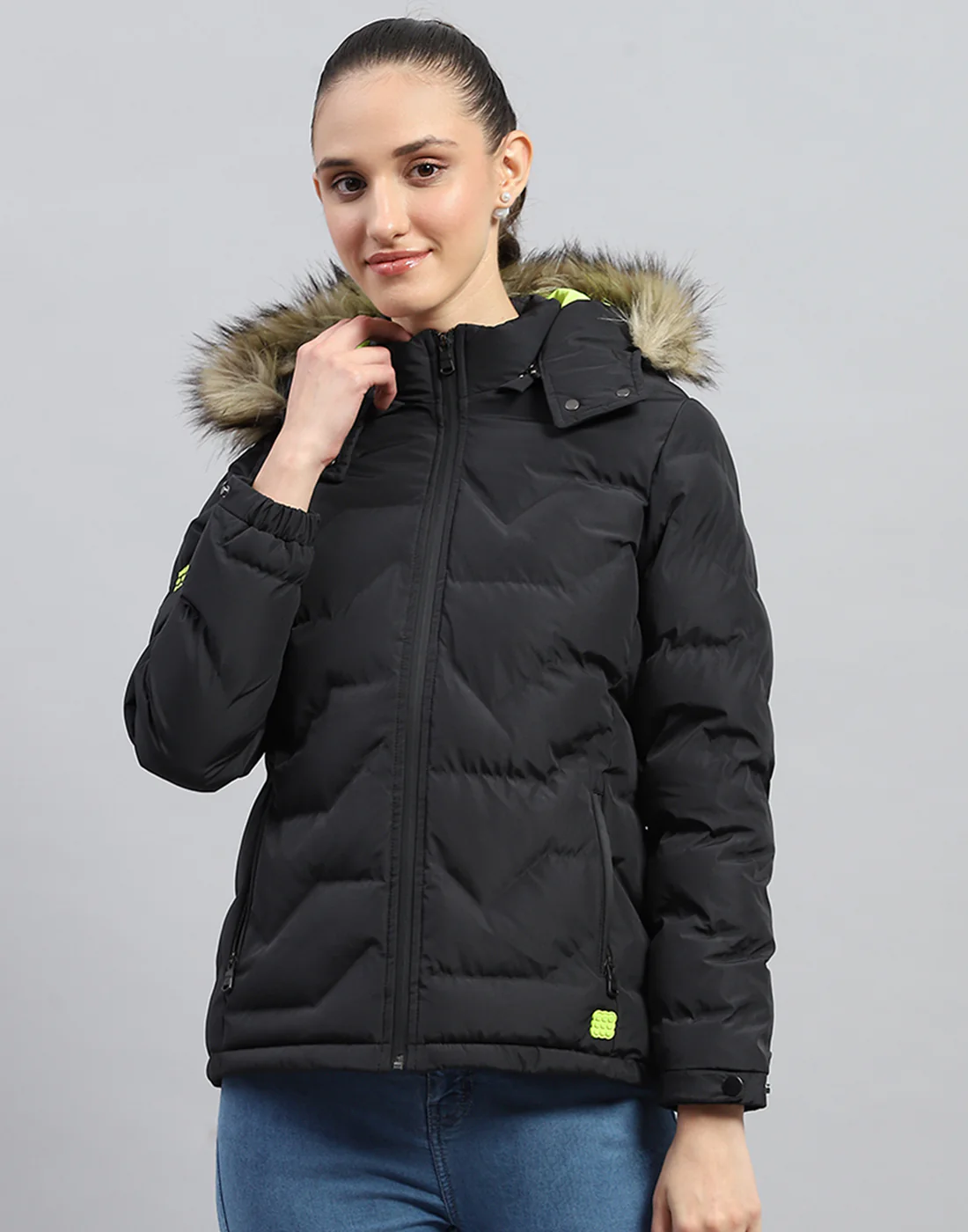 Rock.it Women Black Solid Hooded Full Sleeve Heating Jacket - Image 2