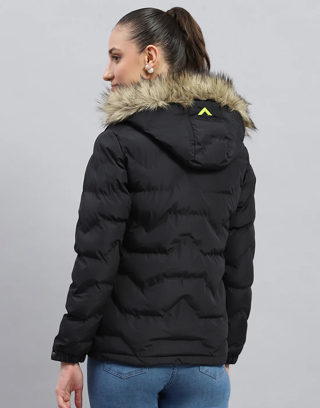 Rock.it Women Black Solid Hooded Full Sleeve Heating Jacket - Image 5