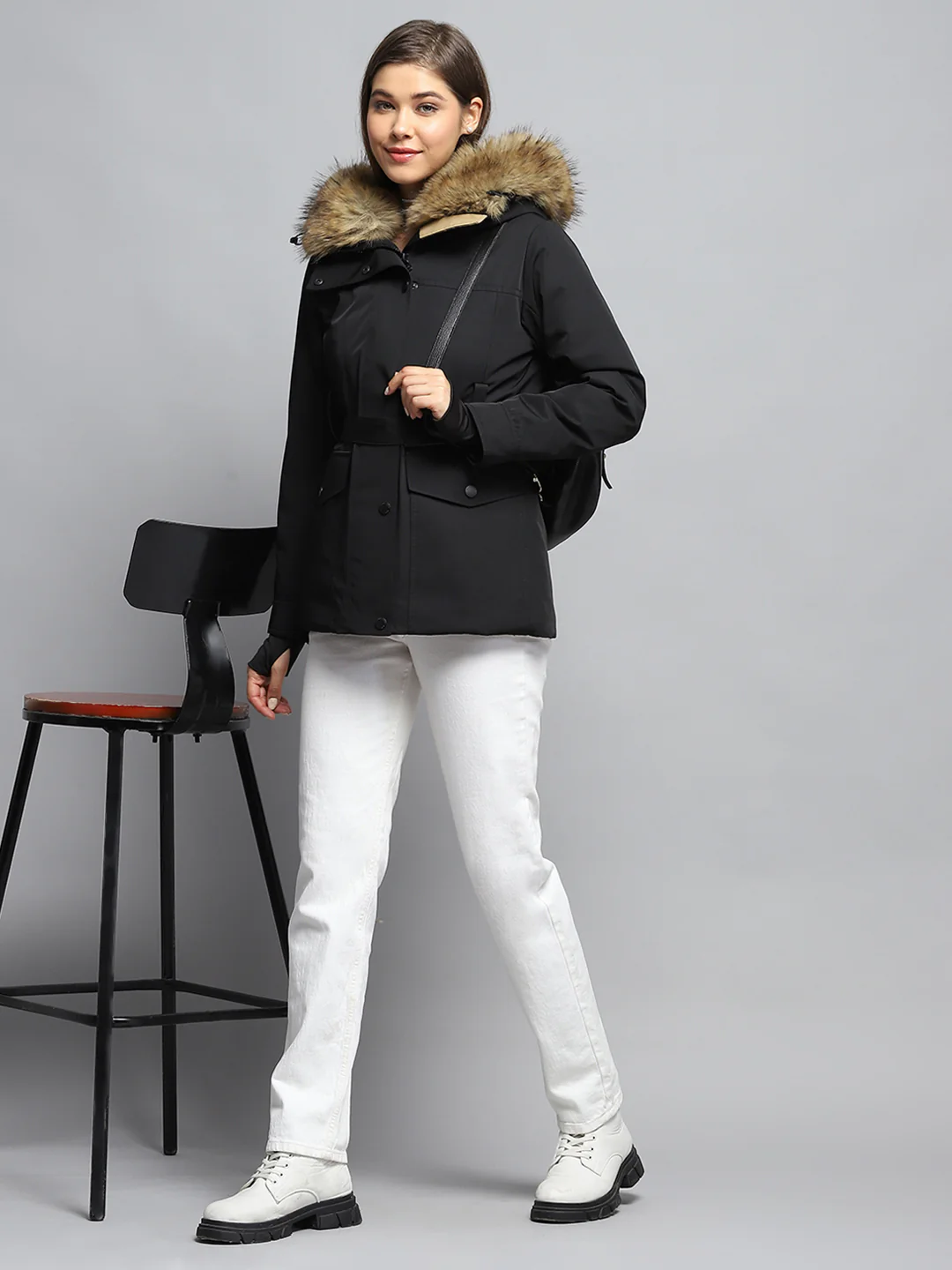 Women Black Solid Hooded Full Sleeve Jacket - Image 2