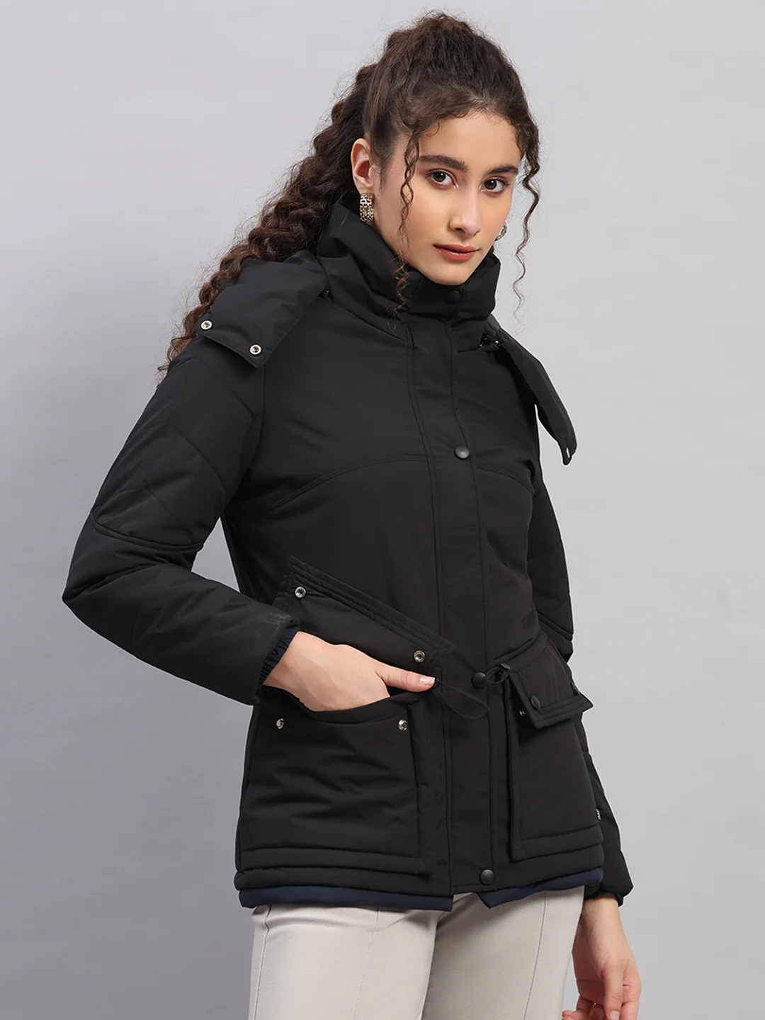 Women Black Solid Hooded Full Sleeve Jacket - Image 4