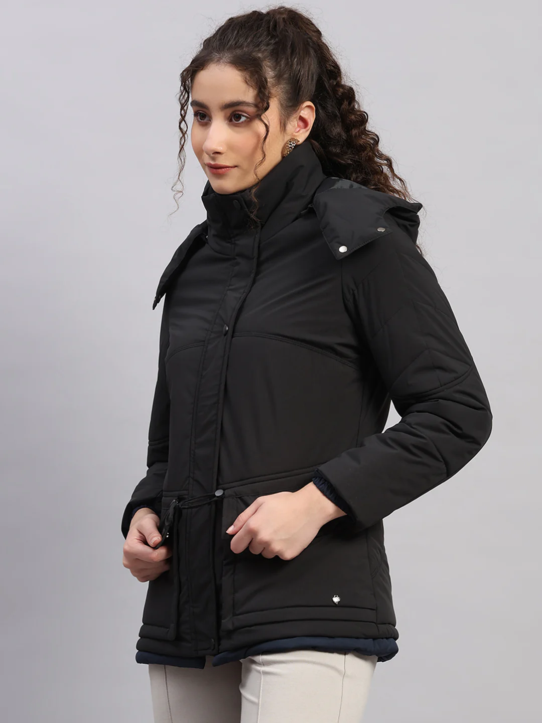 Women Black Solid Hooded Full Sleeve Jacket - Image 6