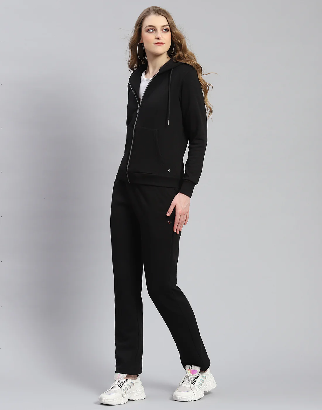 Women Black Solid Hooded Full Sleeve Tracksuit - Image 3