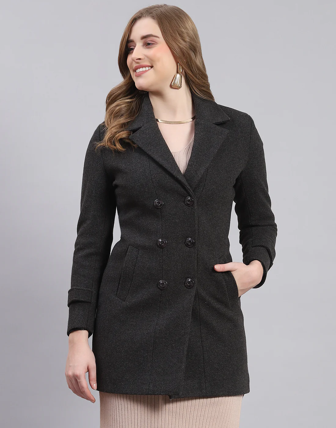 Women Black Solid Lapel Collar Full Sleeve Coat - Image 2