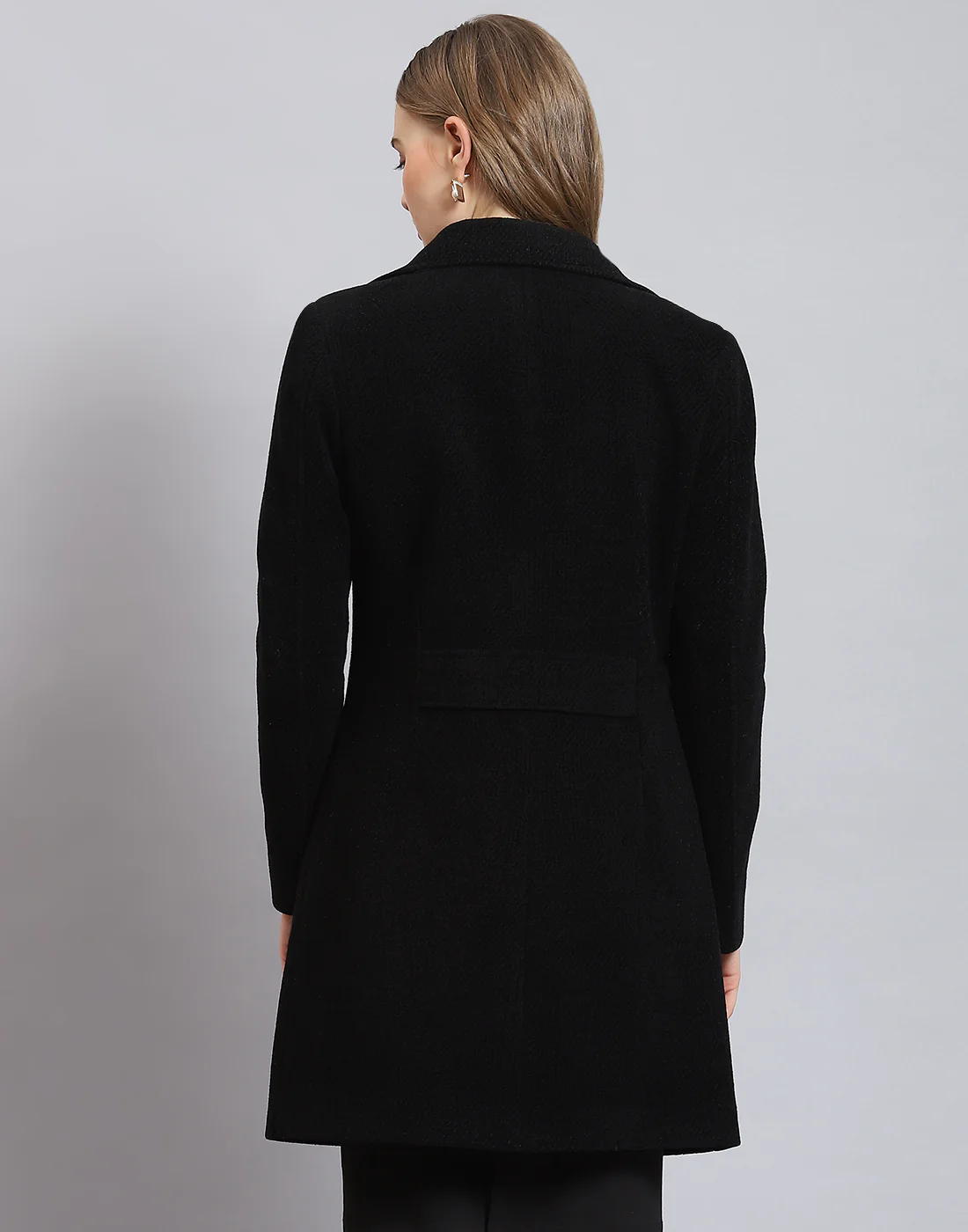 Women Black Solid Lapel Collar Full Sleeve Coat - Image 5