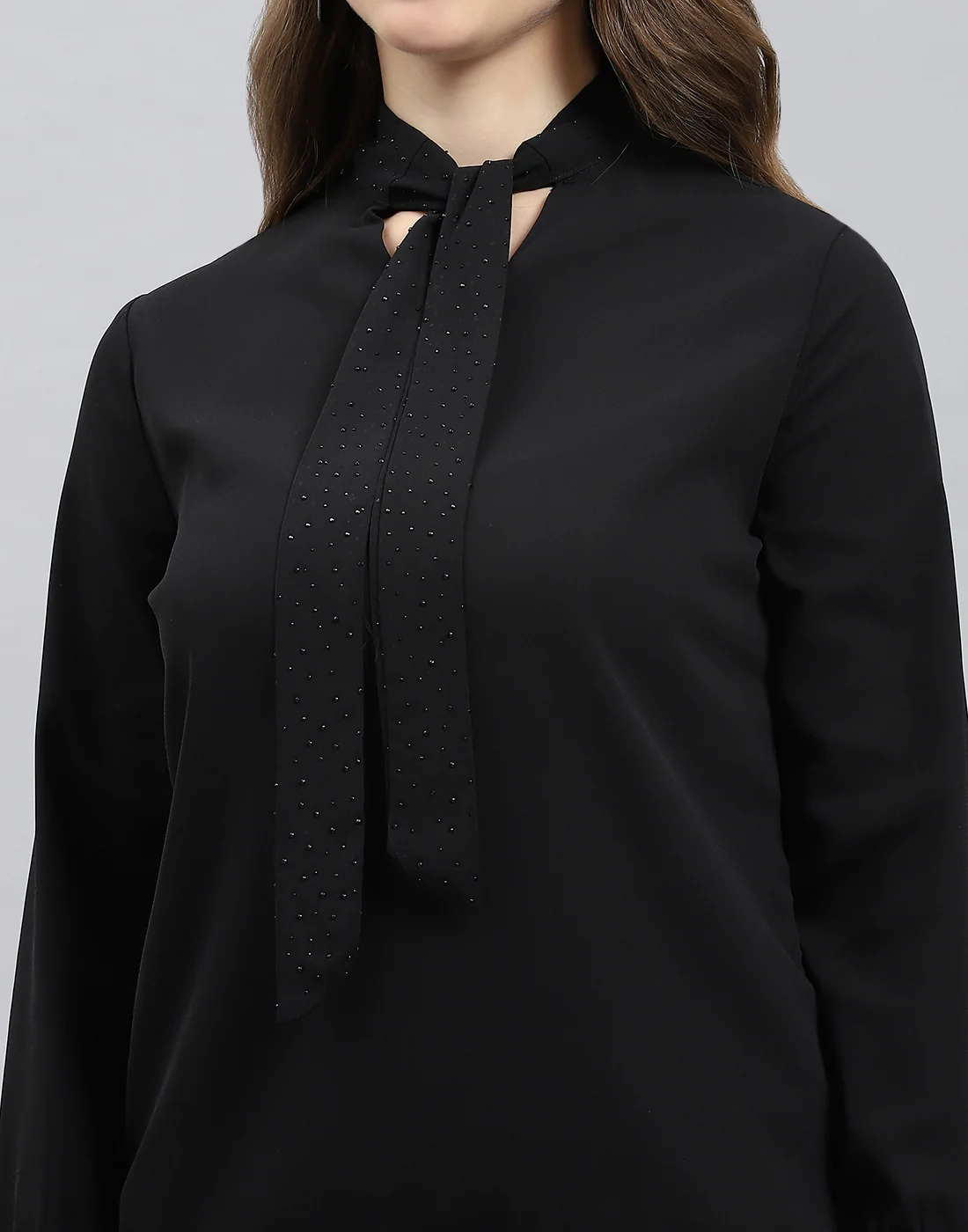 Women Black Solid Mock Neck Full Sleeve Winter Top - Image 7