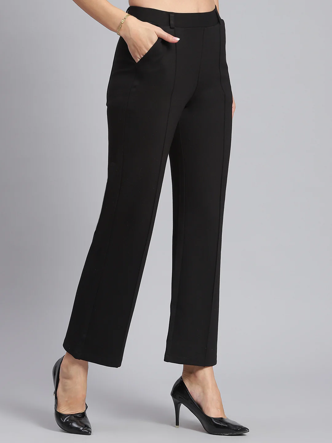 Women Black Solid Regular Fit Jegging - Image 4