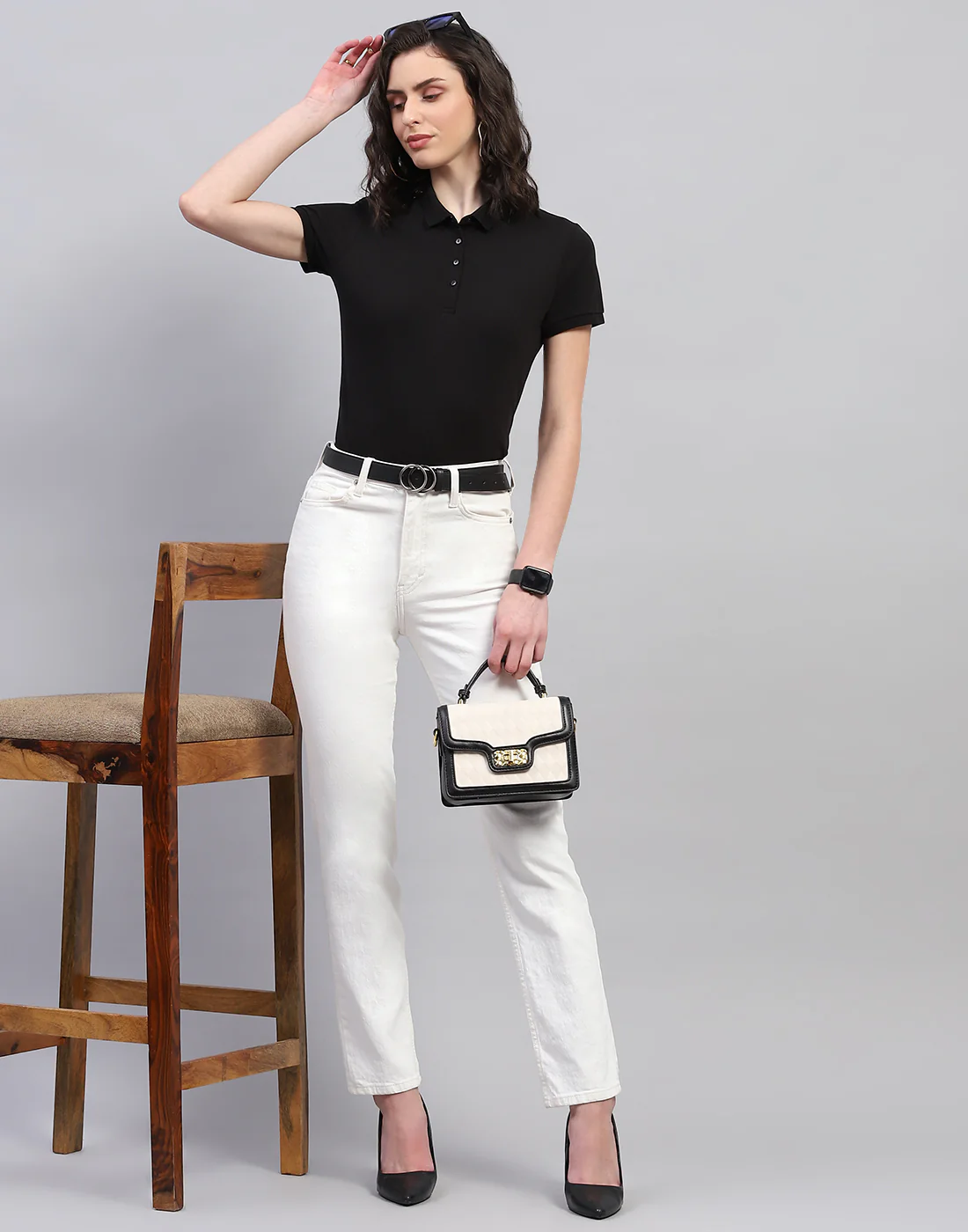 Women Black Solid Polo Collar Half Sleeve T Shirt - Image 2
