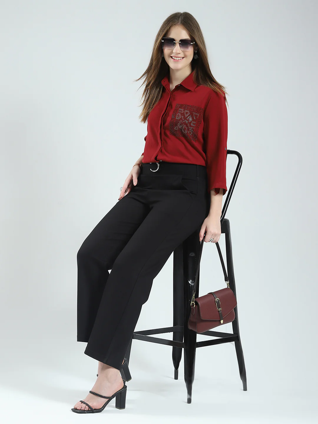 Women Black Solid Regular Fit Jegging - Image 2