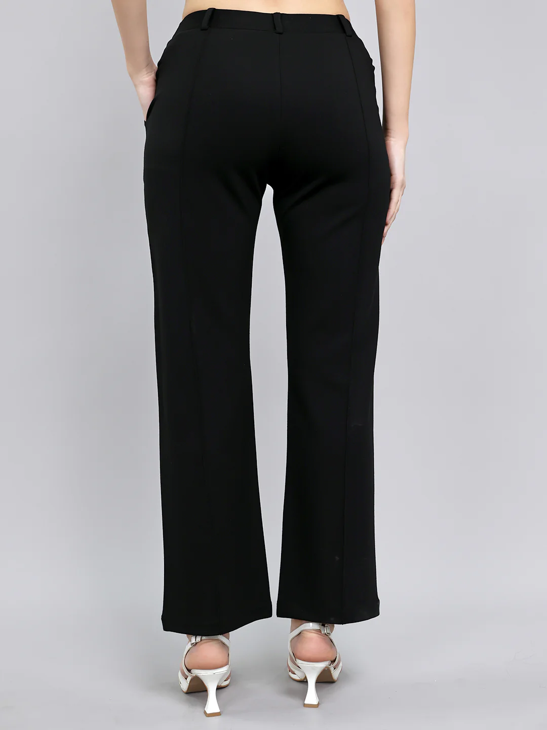 Women Black Solid Regular Fit Jegging - Image 4