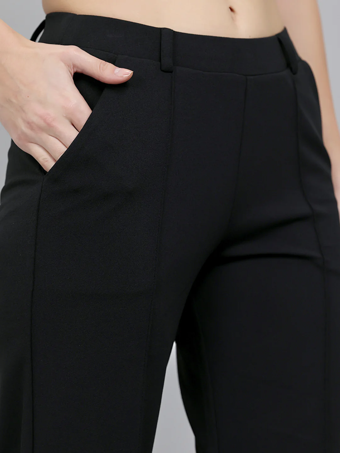 Women Black Solid Regular Fit Jegging - Image 5