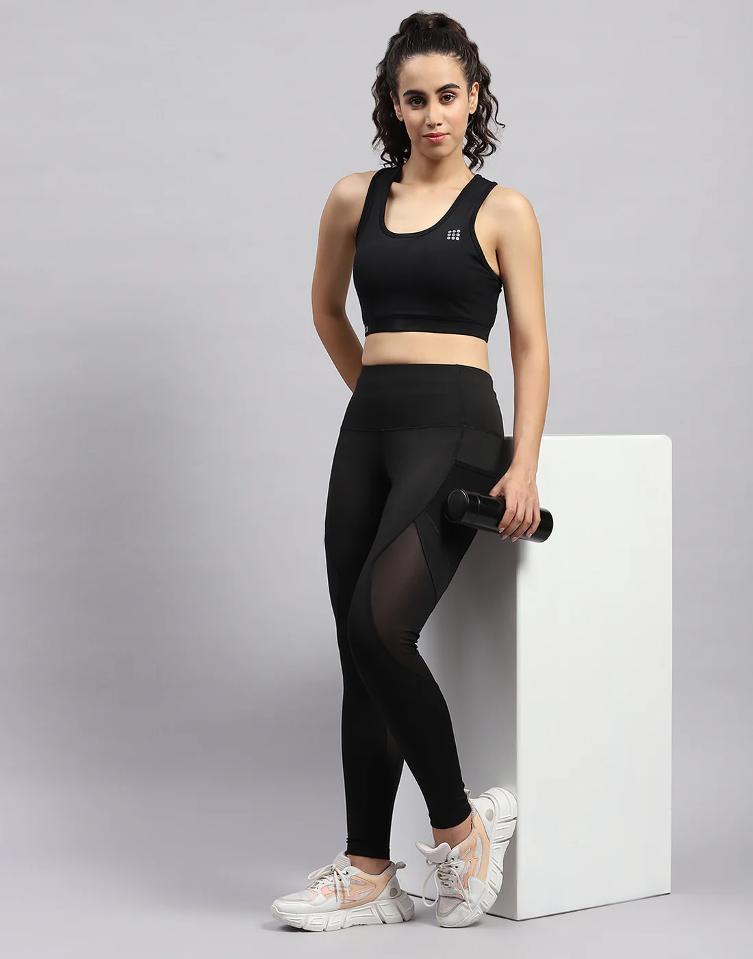 Rock.it Women Black Solid Regular Fit Legging - Image 2