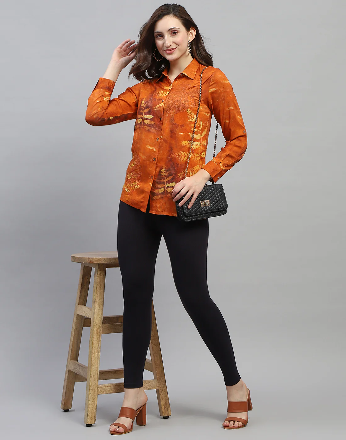 Women Black Solid Regular Fit Legging - Image 3