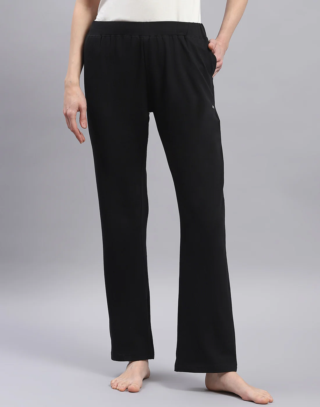 Women Black Solid Regular Fit Lower - Image 3