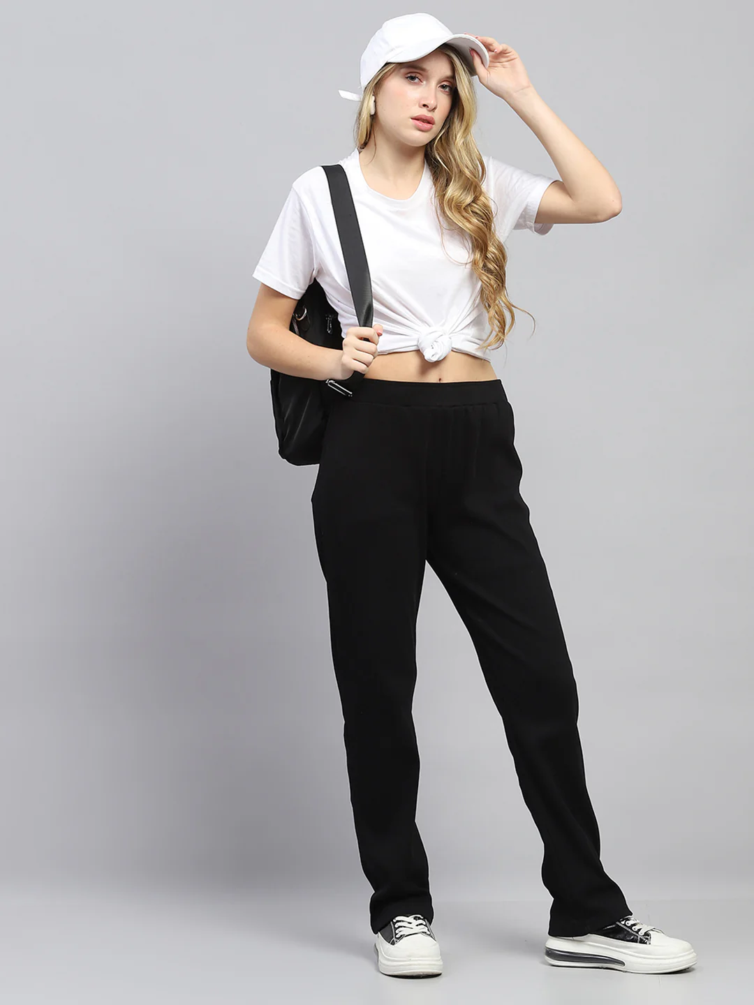 Women Black Solid Regular Fit Winter Lower - Image 2