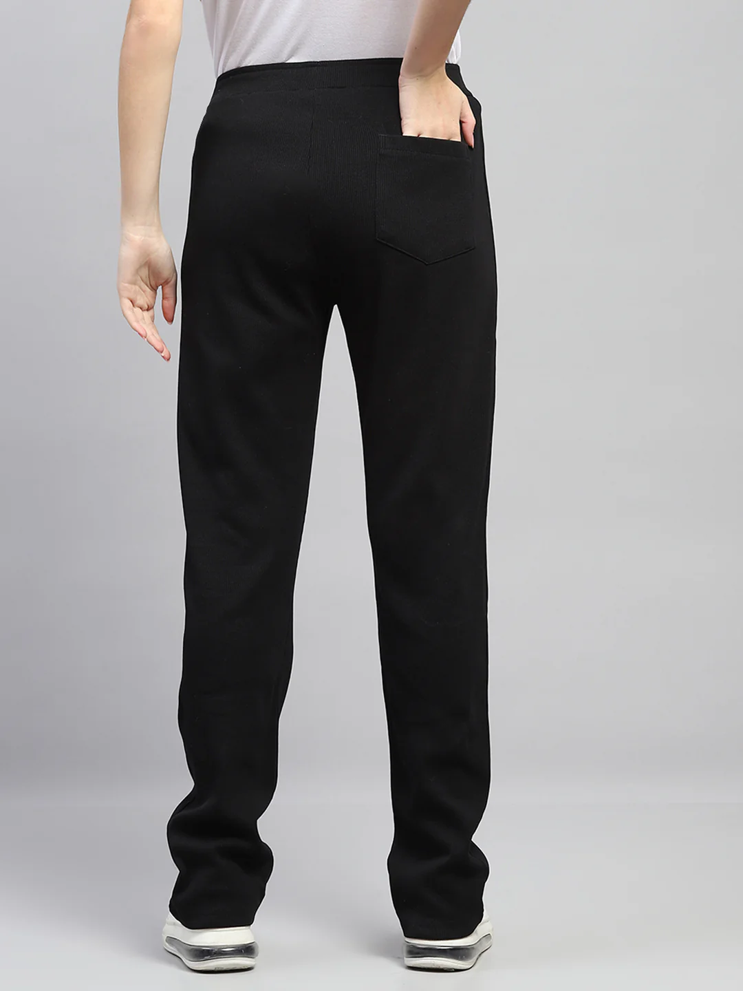 Women Black Solid Regular Fit Winter Lower - Image 5