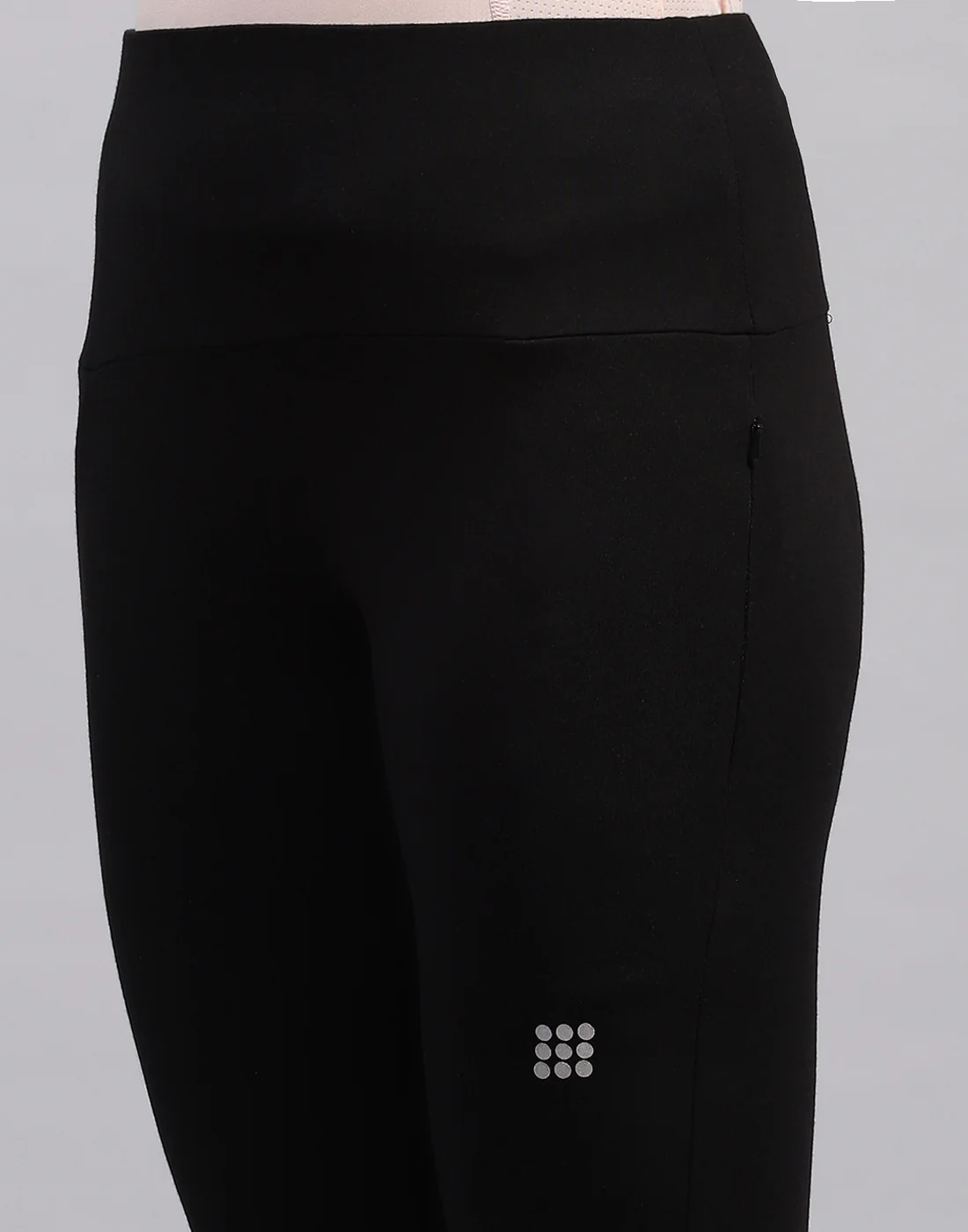 Rock.it Women Black Solid Regular Fit Yoga Pant - Image 6