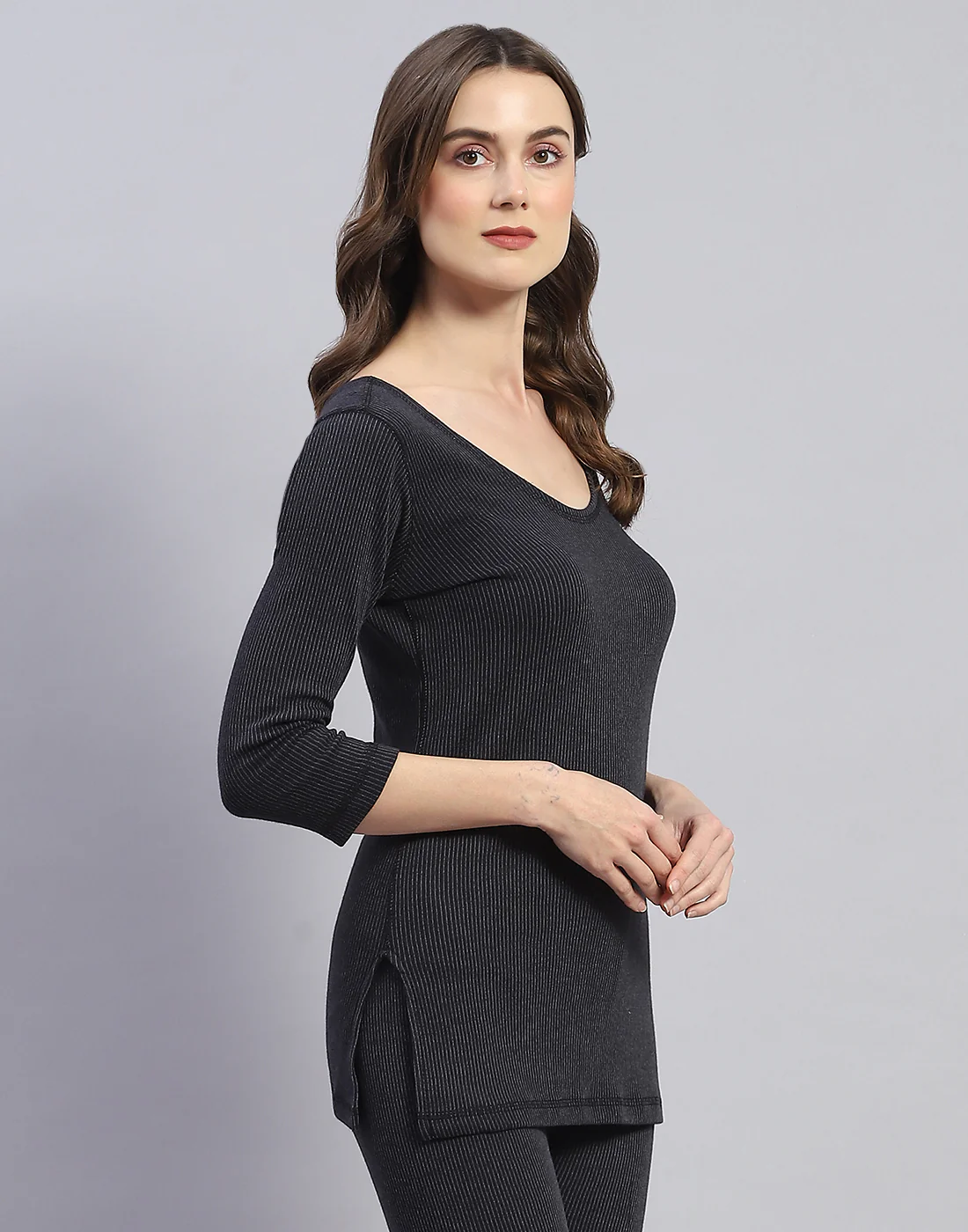 Women Black Solid Round Neck 3/4 Sleeve Thermal Vest - Image 4