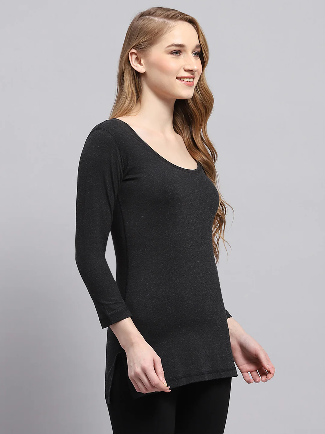 Women Black Solid Round Neck 3/4th Sleeve Thermal Vest - Image 4