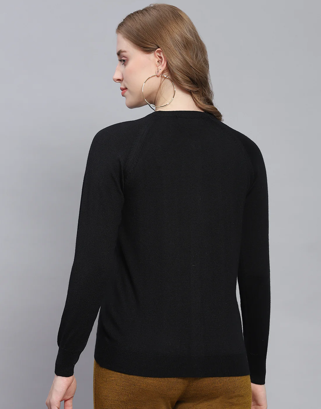 Women Black Solid Round Neck Full Sleeve Cardigan - Image 5