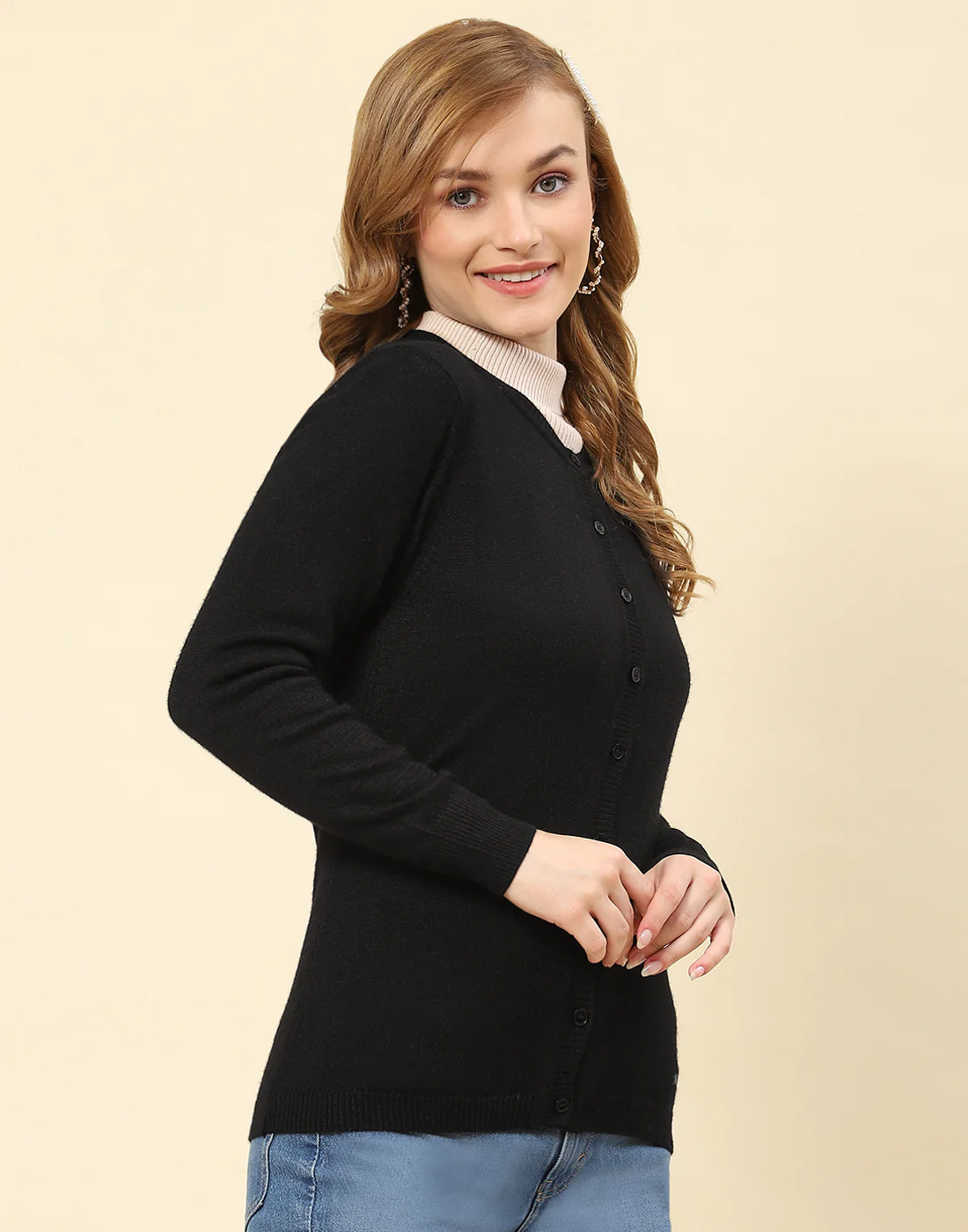 Women Black Solid Round Neck Full Sleeve Cardigan - Image 3