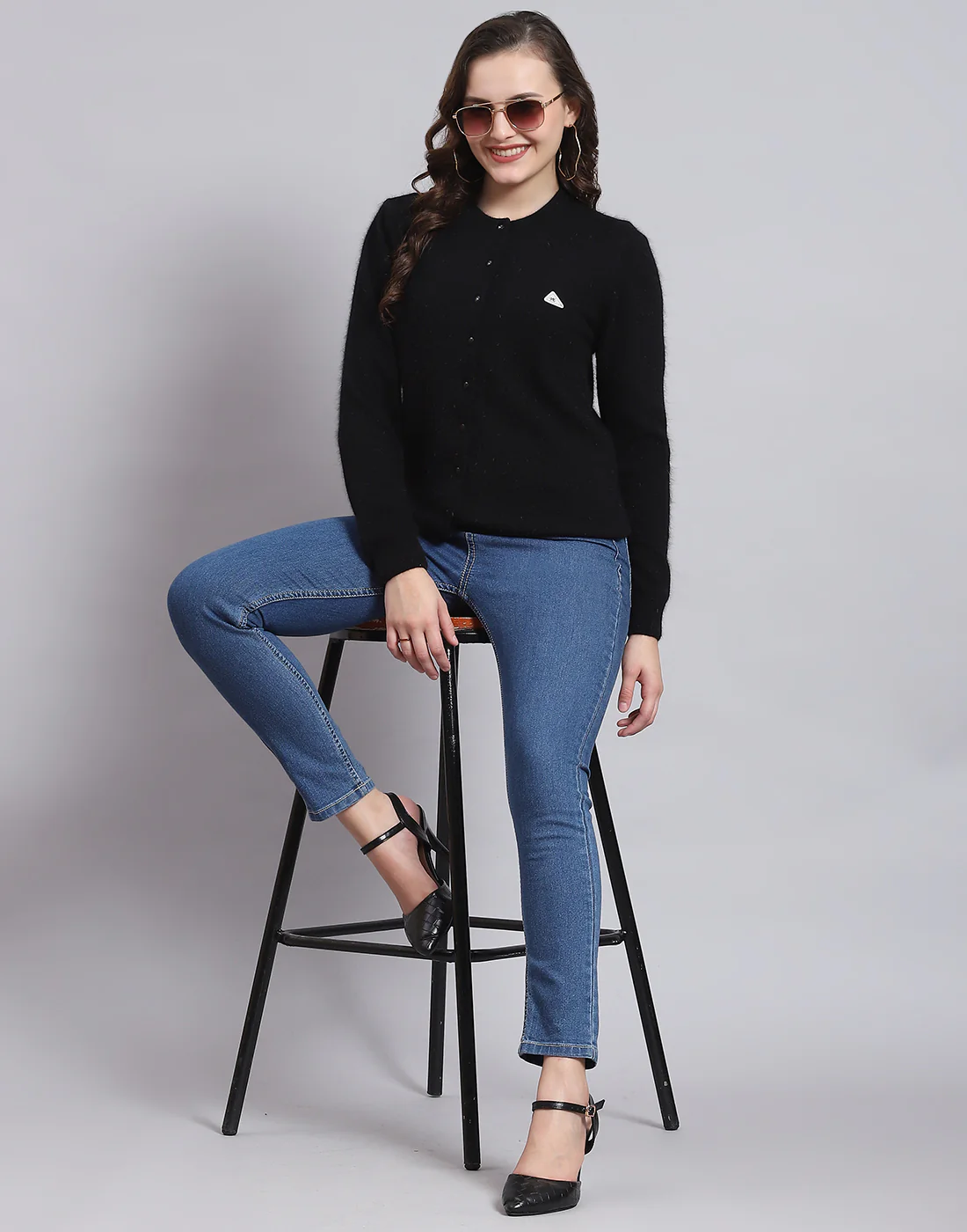 Women Black Solid Round Neck Full Sleeve Sweater - Image 2