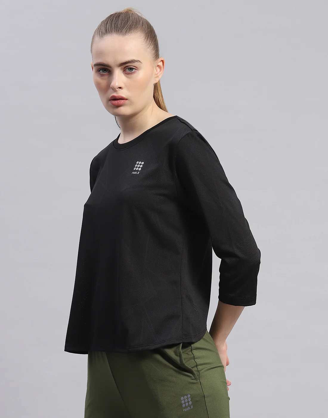 Rock.it Women Black Solid Round Neck Half Sleeve Top - Image 4