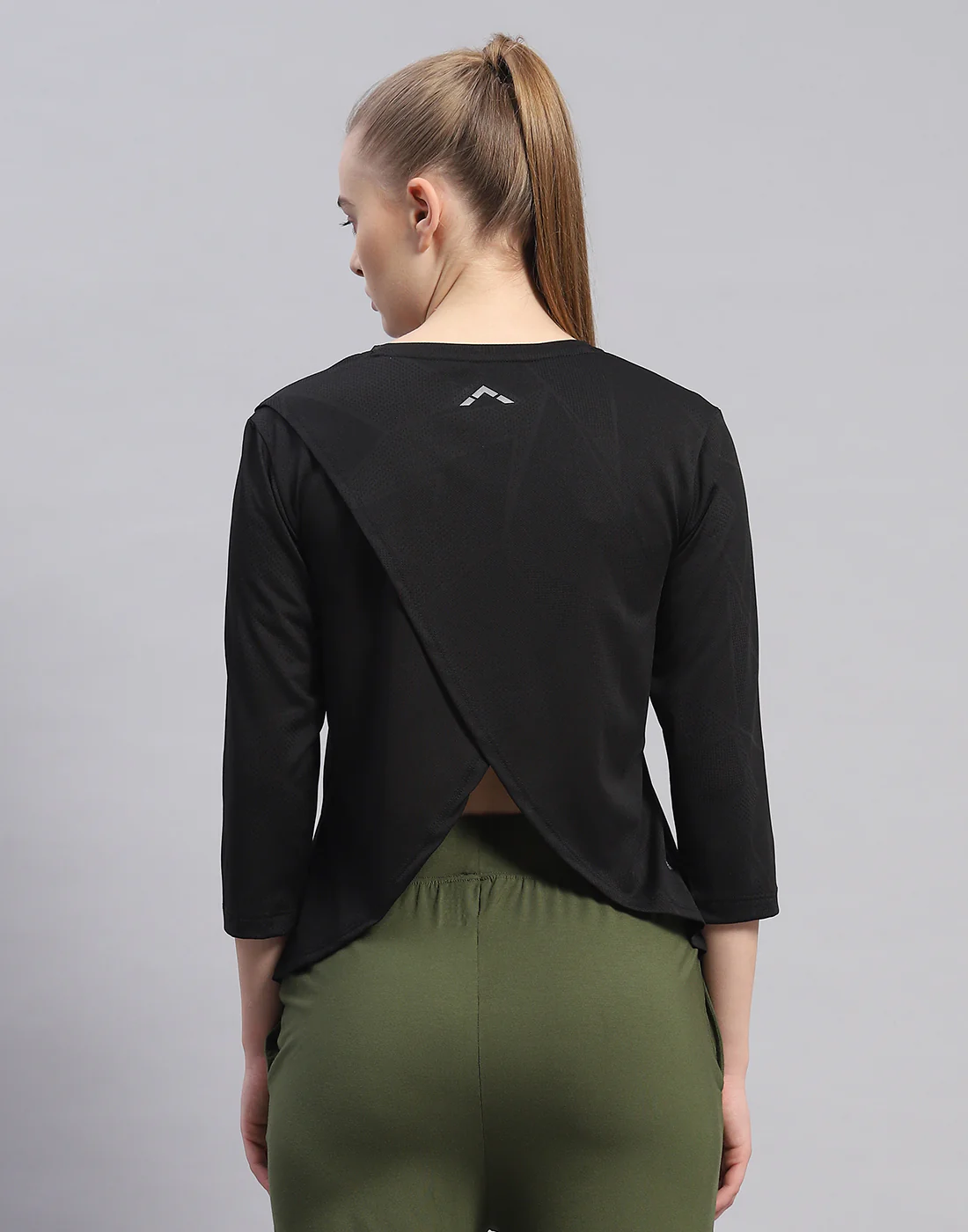 Rock.it Women Black Solid Round Neck Half Sleeve Top - Image 6