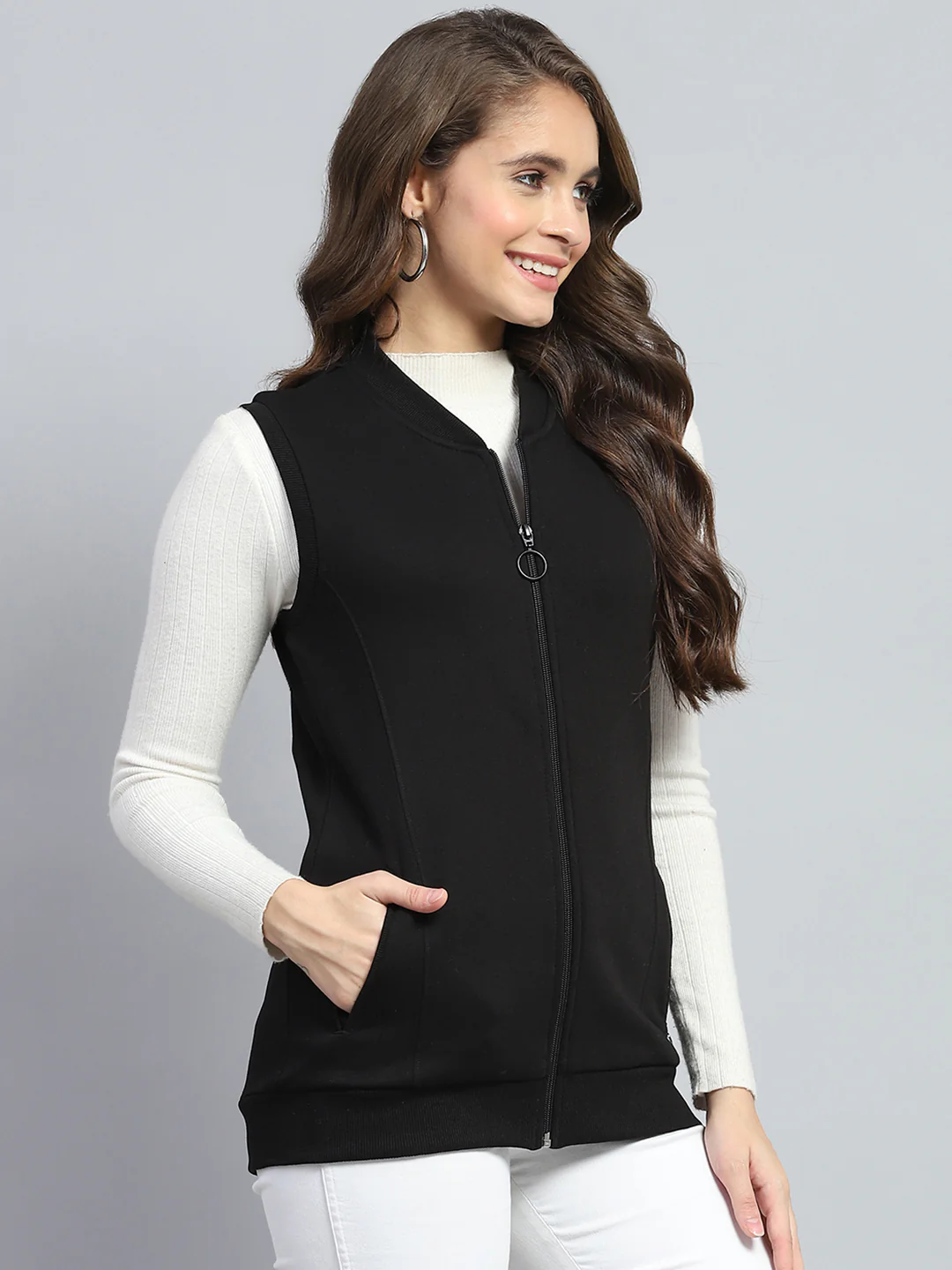 Women Black Solid Round Neck Sleeveless Sweatshirt - Image 4